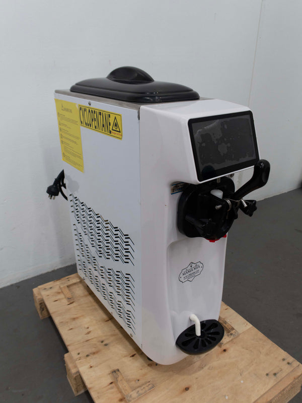 Mama Mia ST16ERLW Ice Cream Machine
