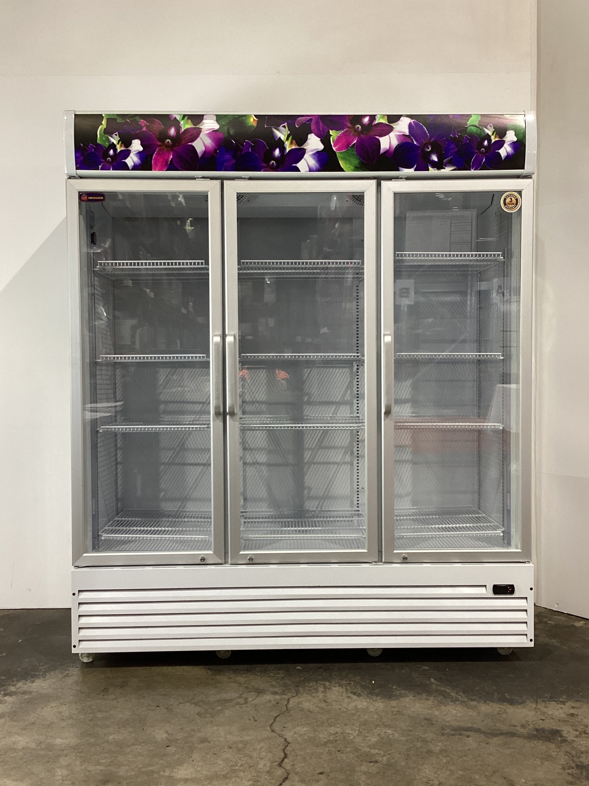 Crusader CCE1630 Upright Fridge