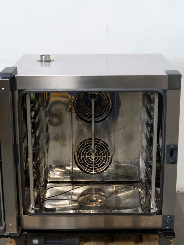 Unox XEVC-0711-EPRM 7 Tray Combi Oven