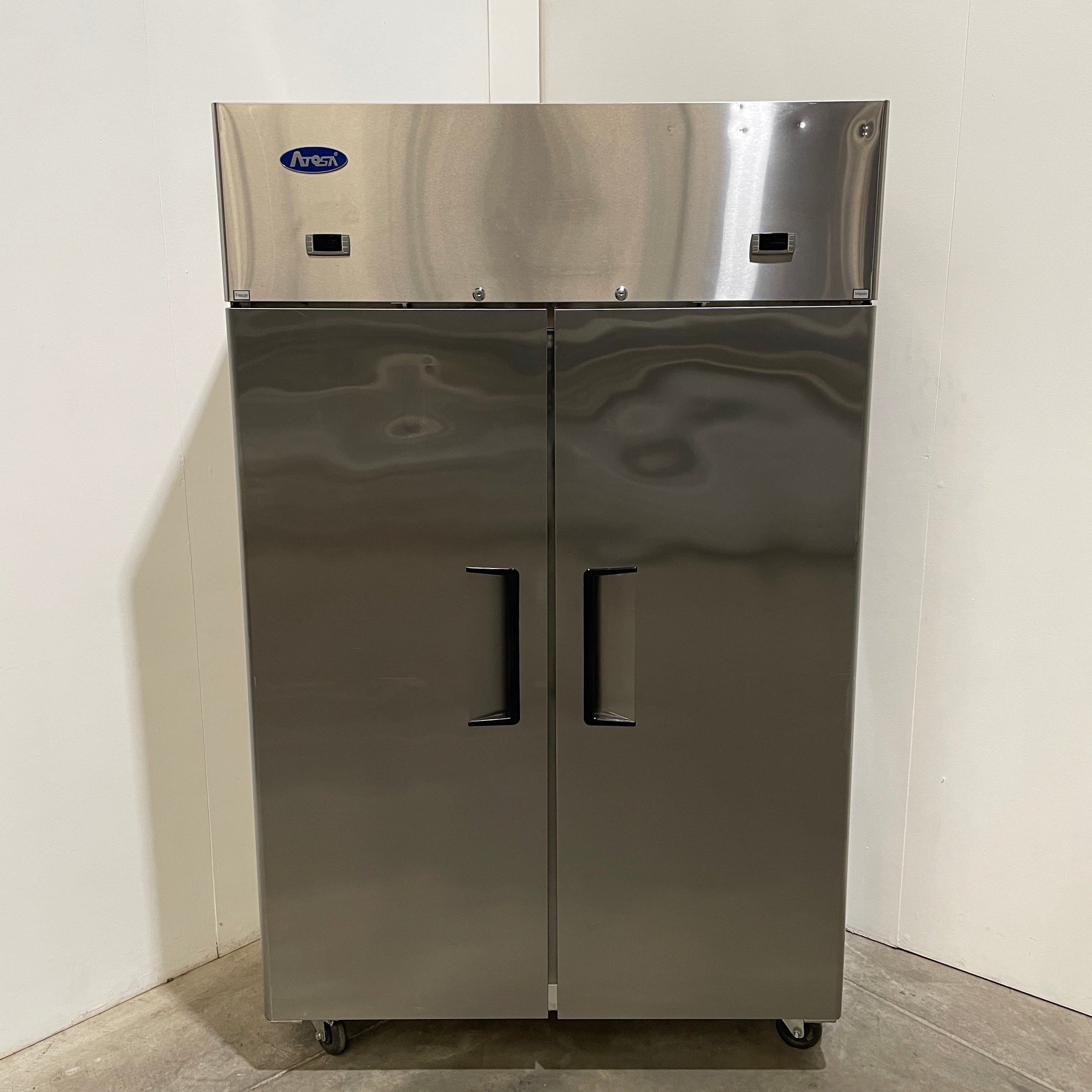 Atosa YBF9239 Dual Temp Fridge/Freezer