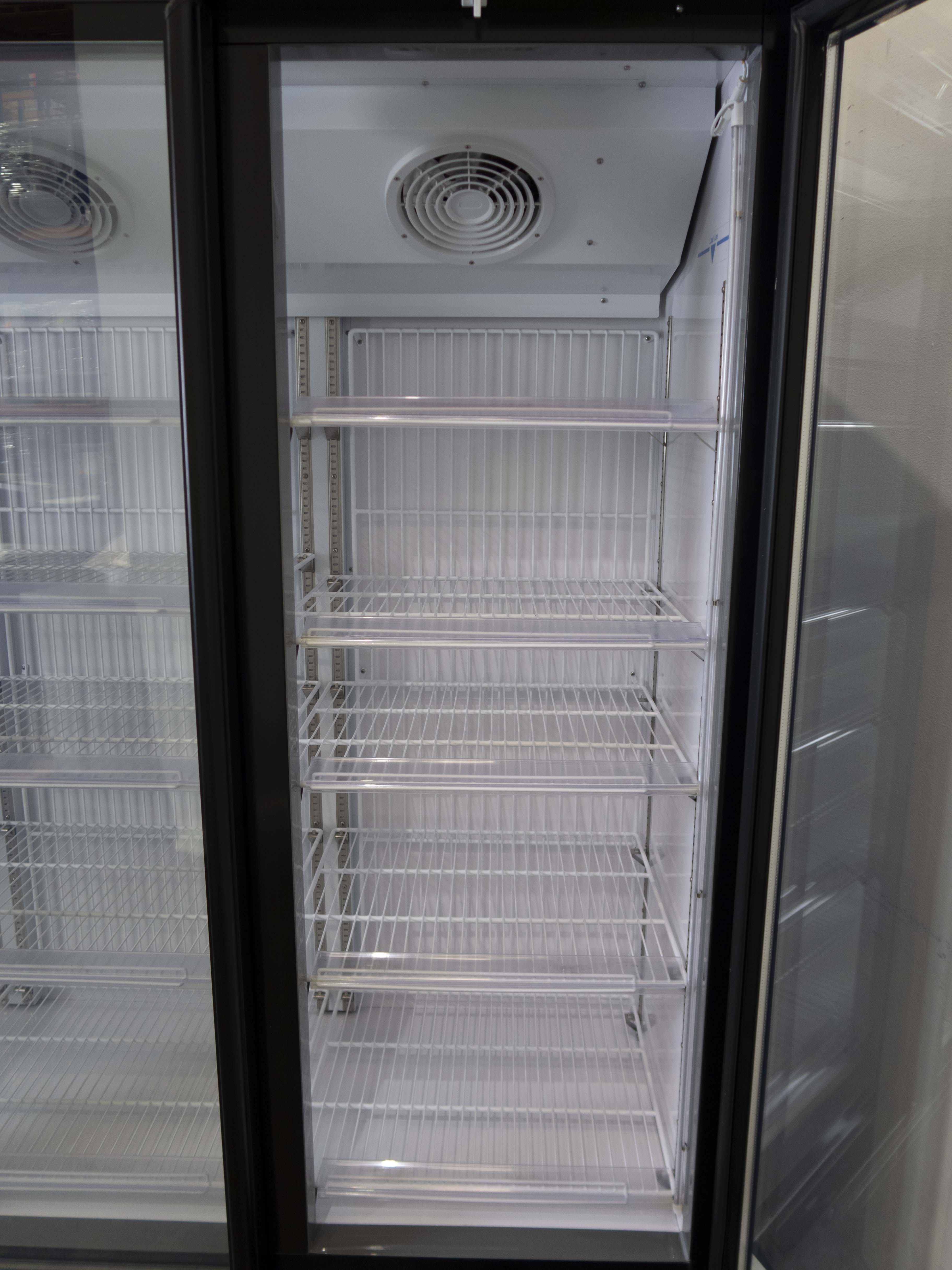 Saltas VNDA1875 Upright Fridge