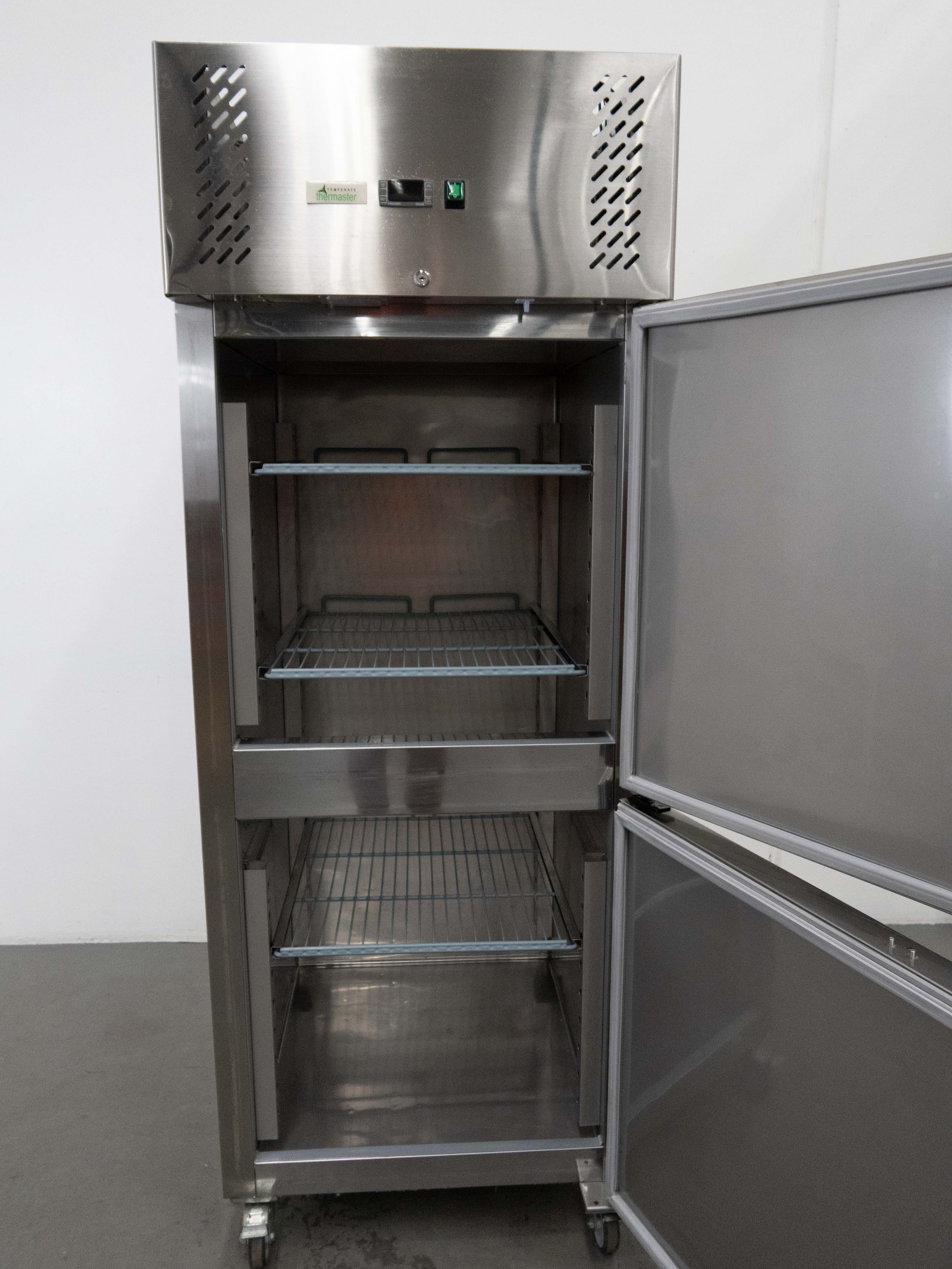 Thermaster XURF650S1V Upright Freezer