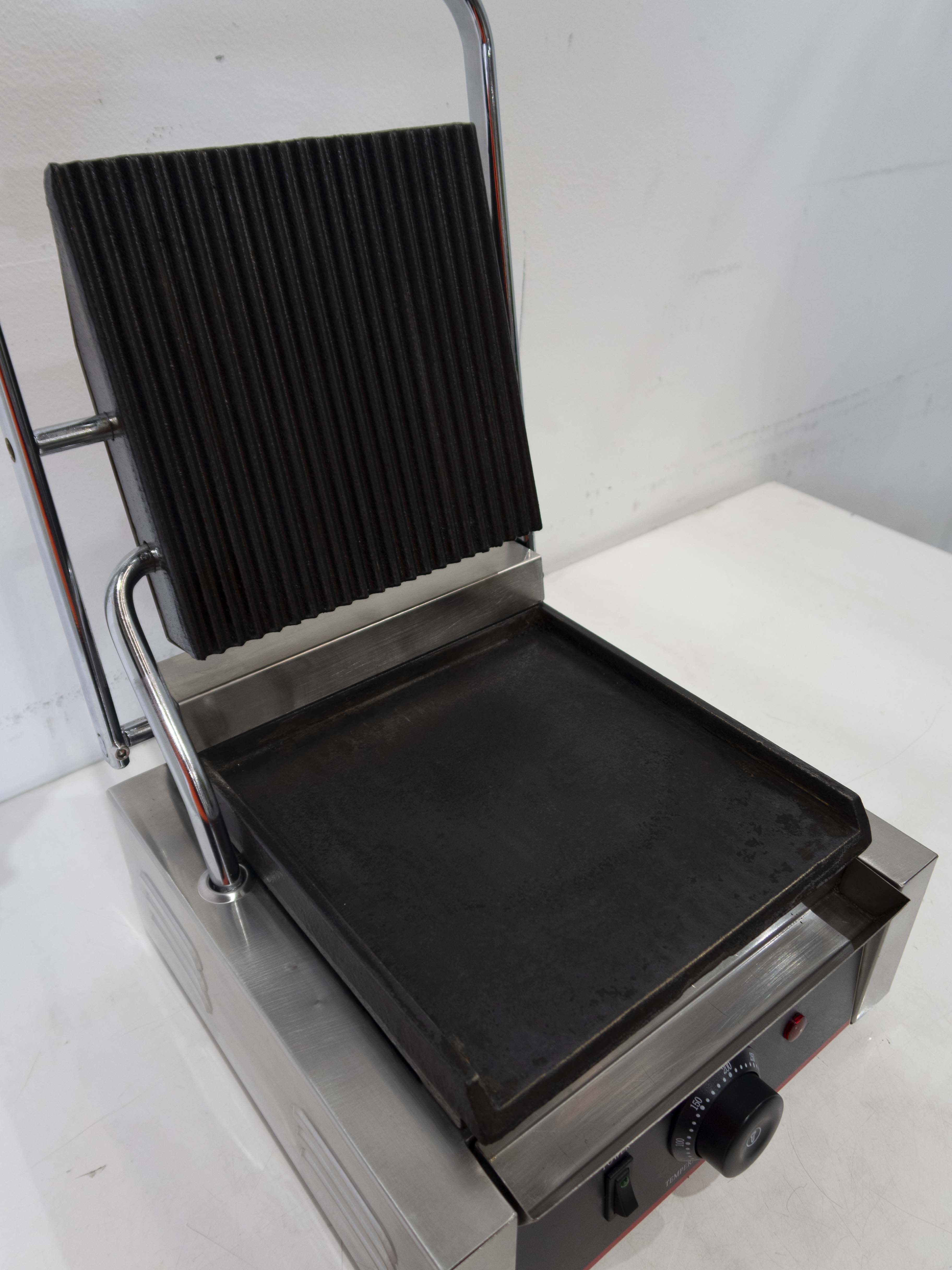 FED TCG-811CKW Contact Grill
