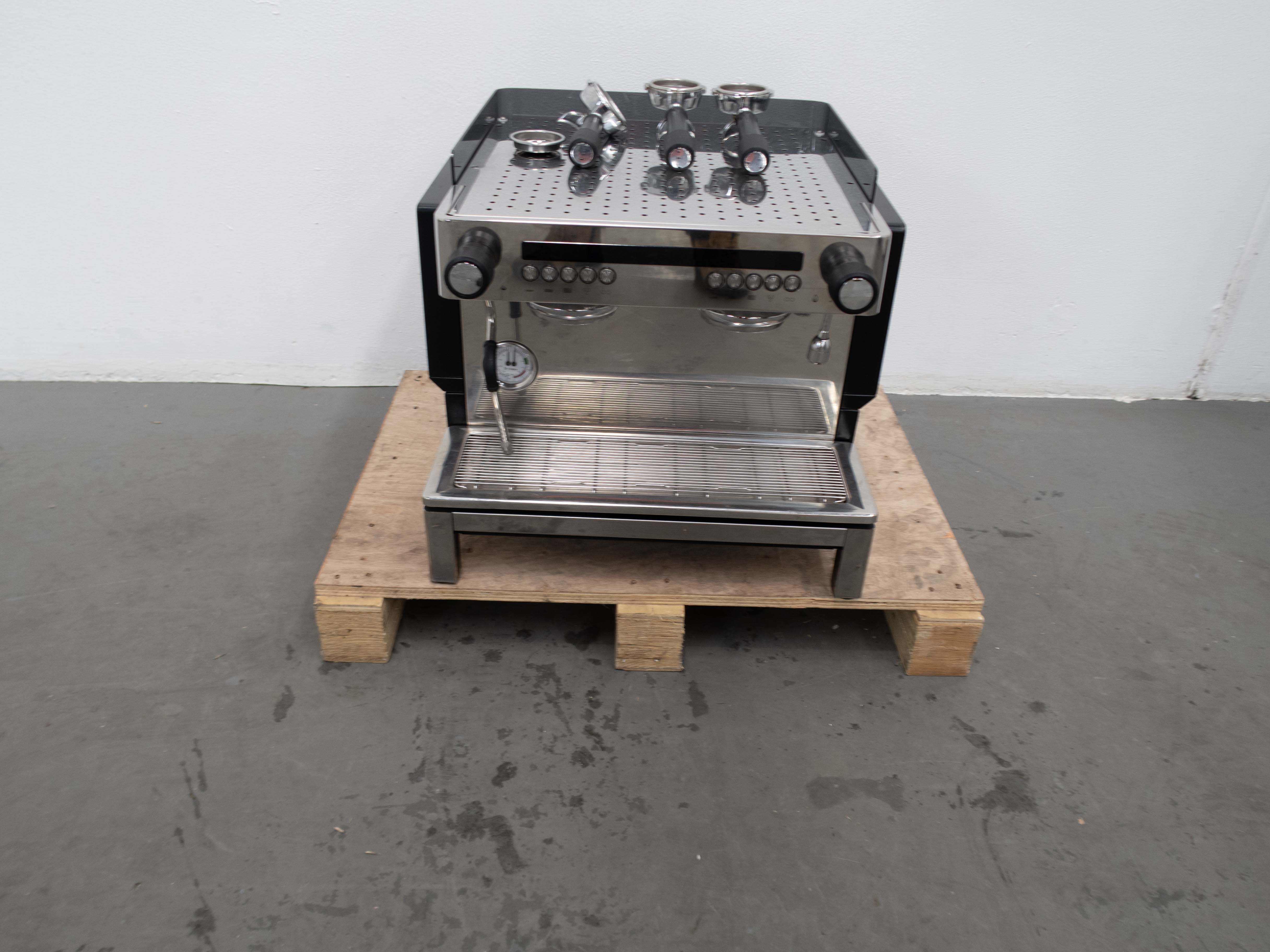 Crem EBED-J41B-22AR 2 Group Volumetric Coffee Machine