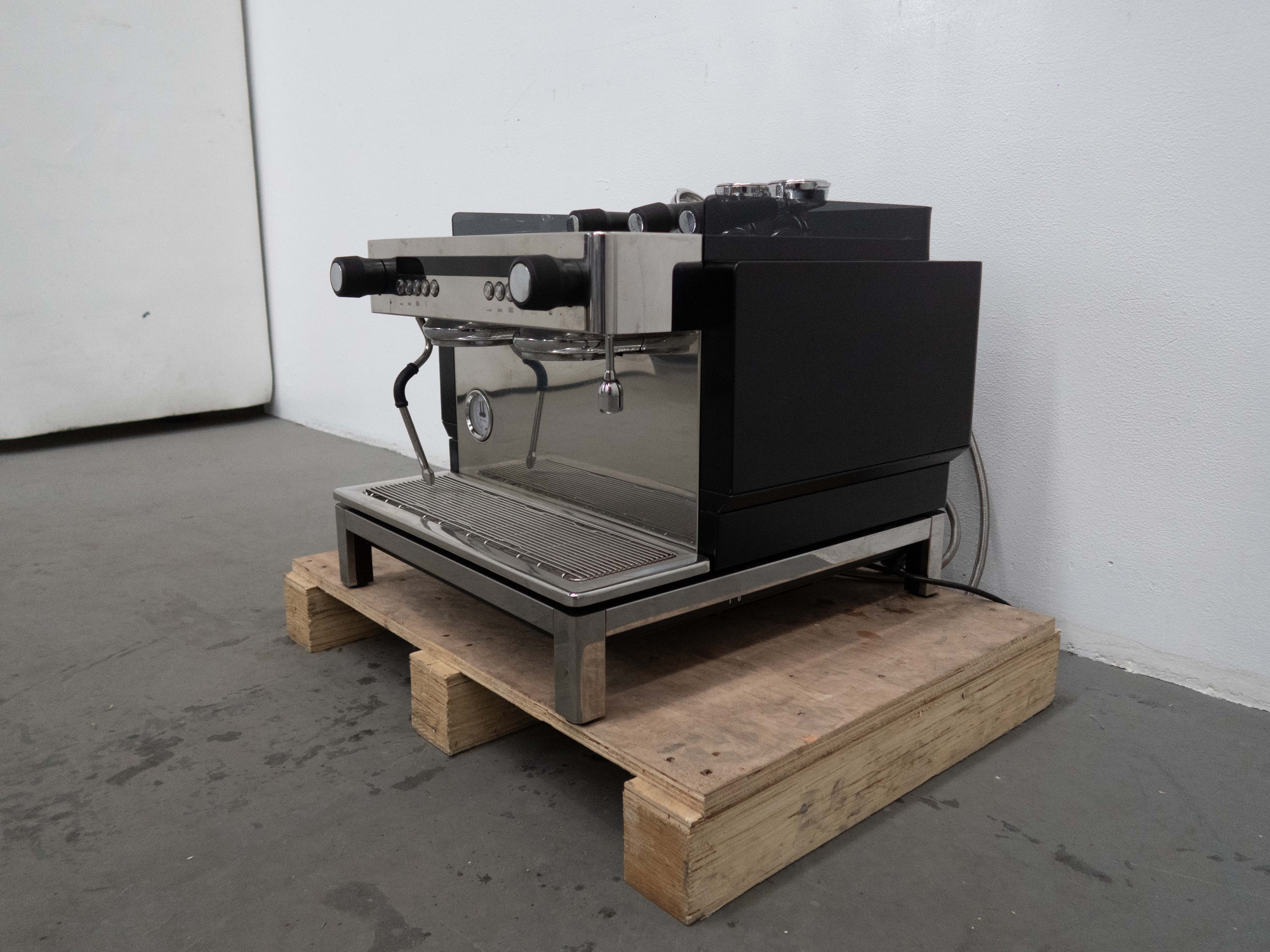 Crem EBED-J41B-22AR 2 Group Volumetric Coffee Machine