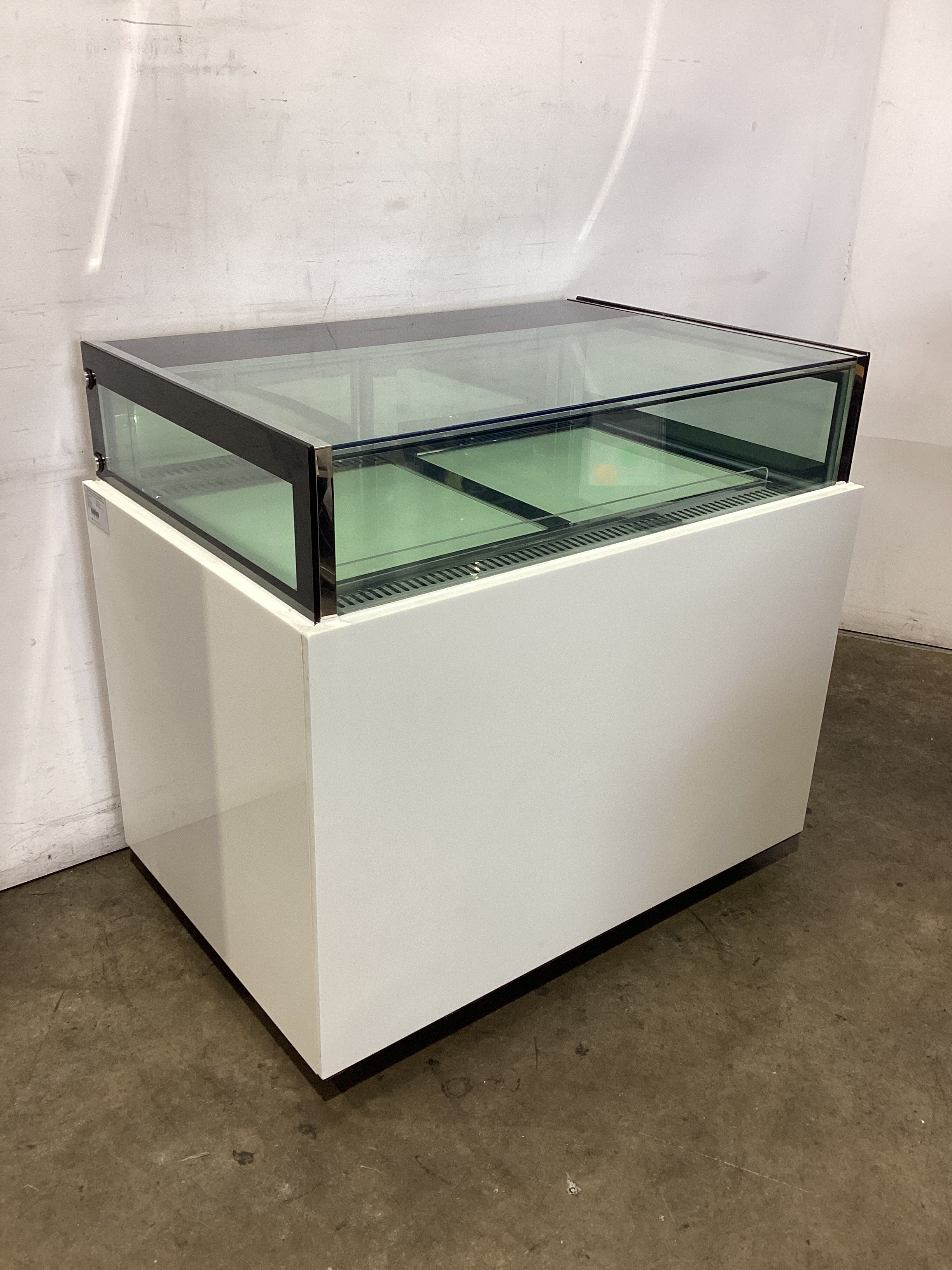 FED DS1200V Cold Food Display