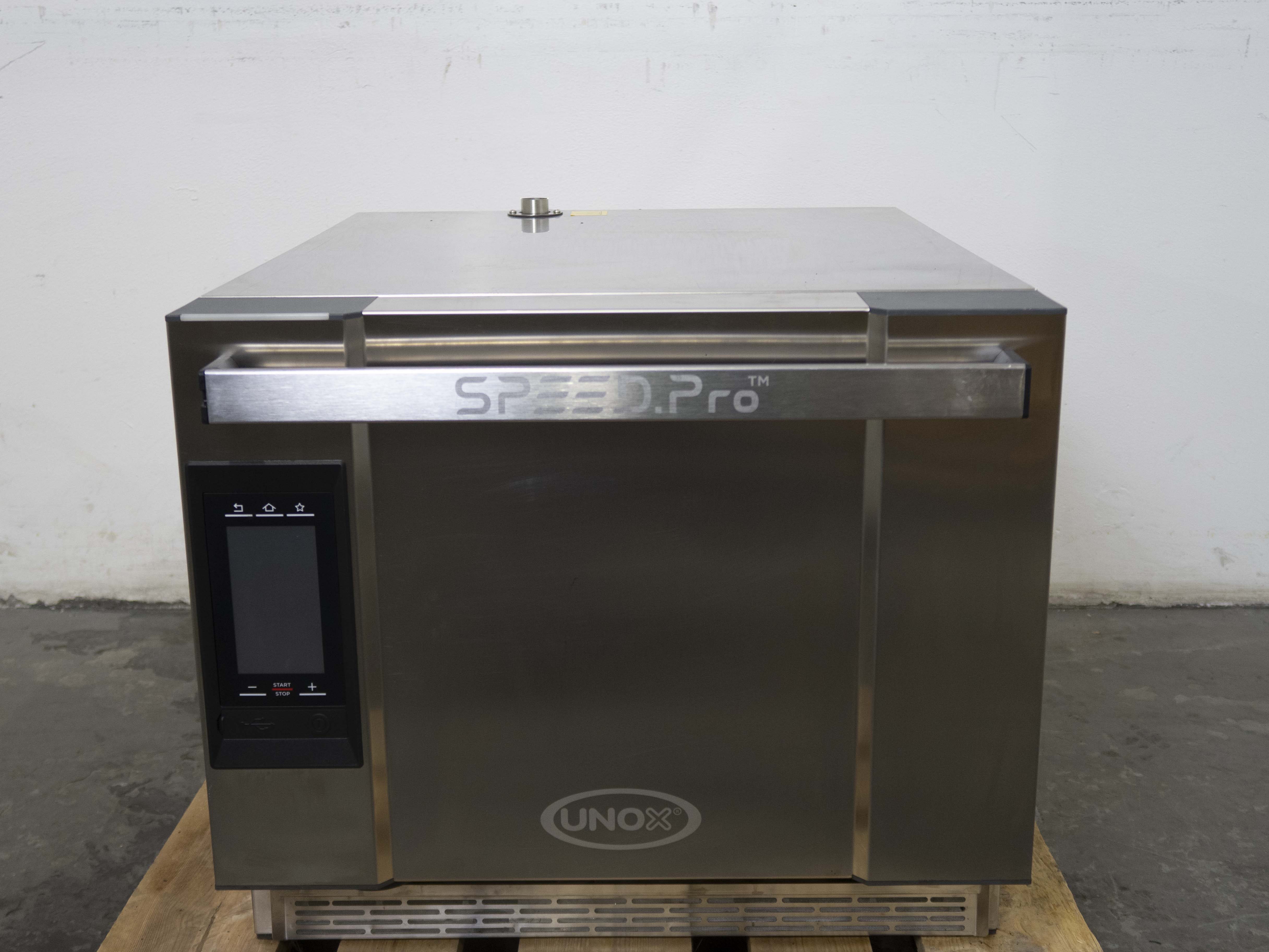 Unox XESW-03HS-MDDN Speed Oven