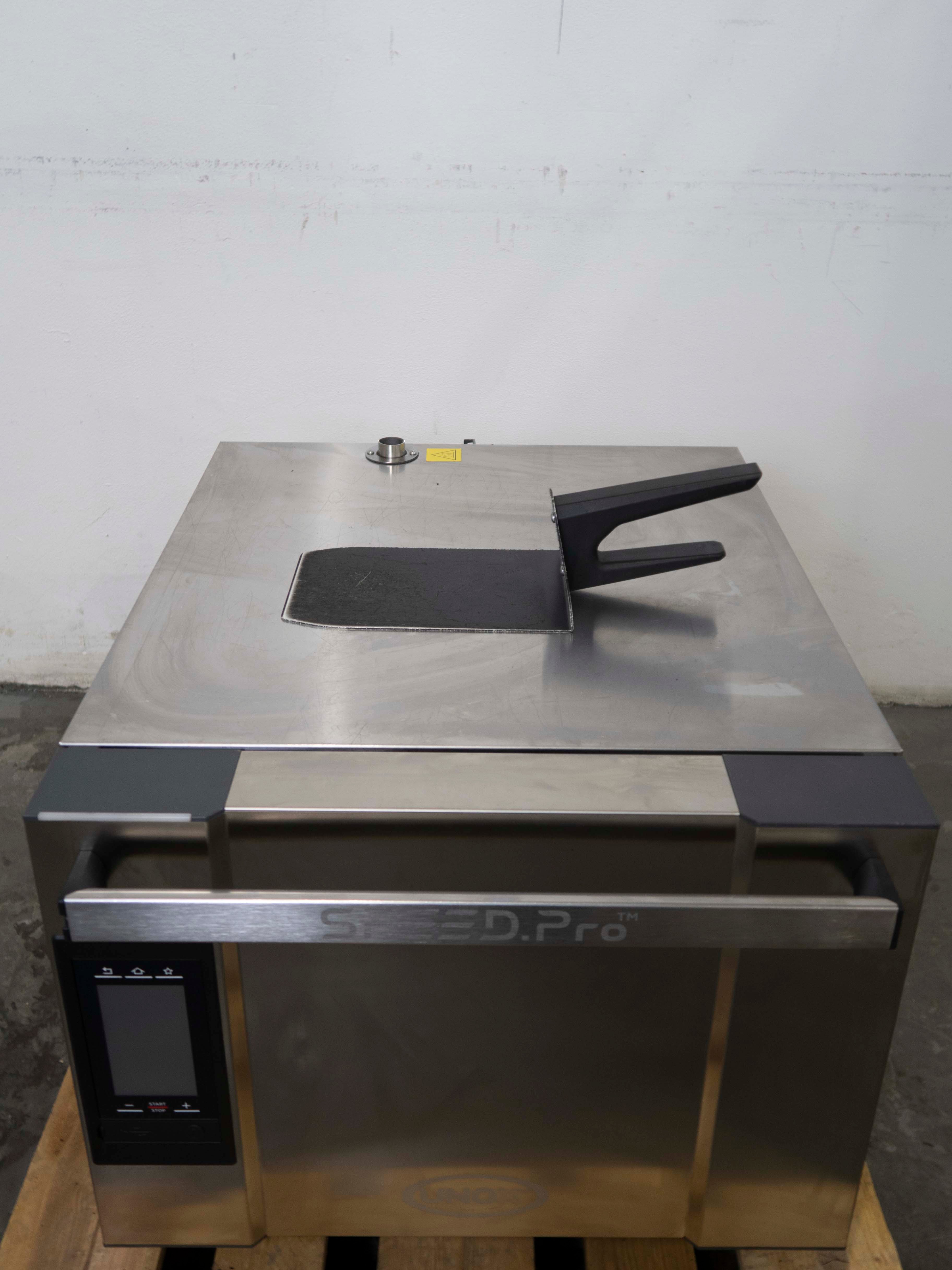 Unox XESW-03HS-MDDN Speed Oven