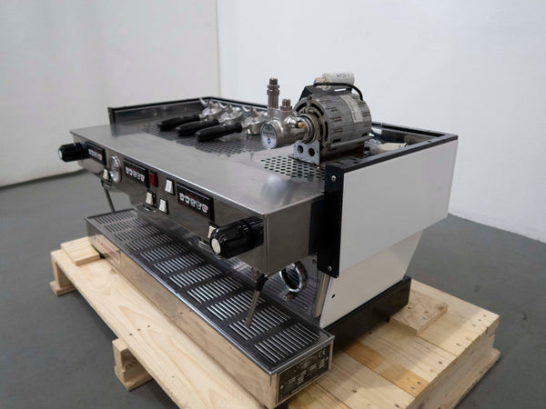 La Marzocco 3AV 3 Group Coffee Machine