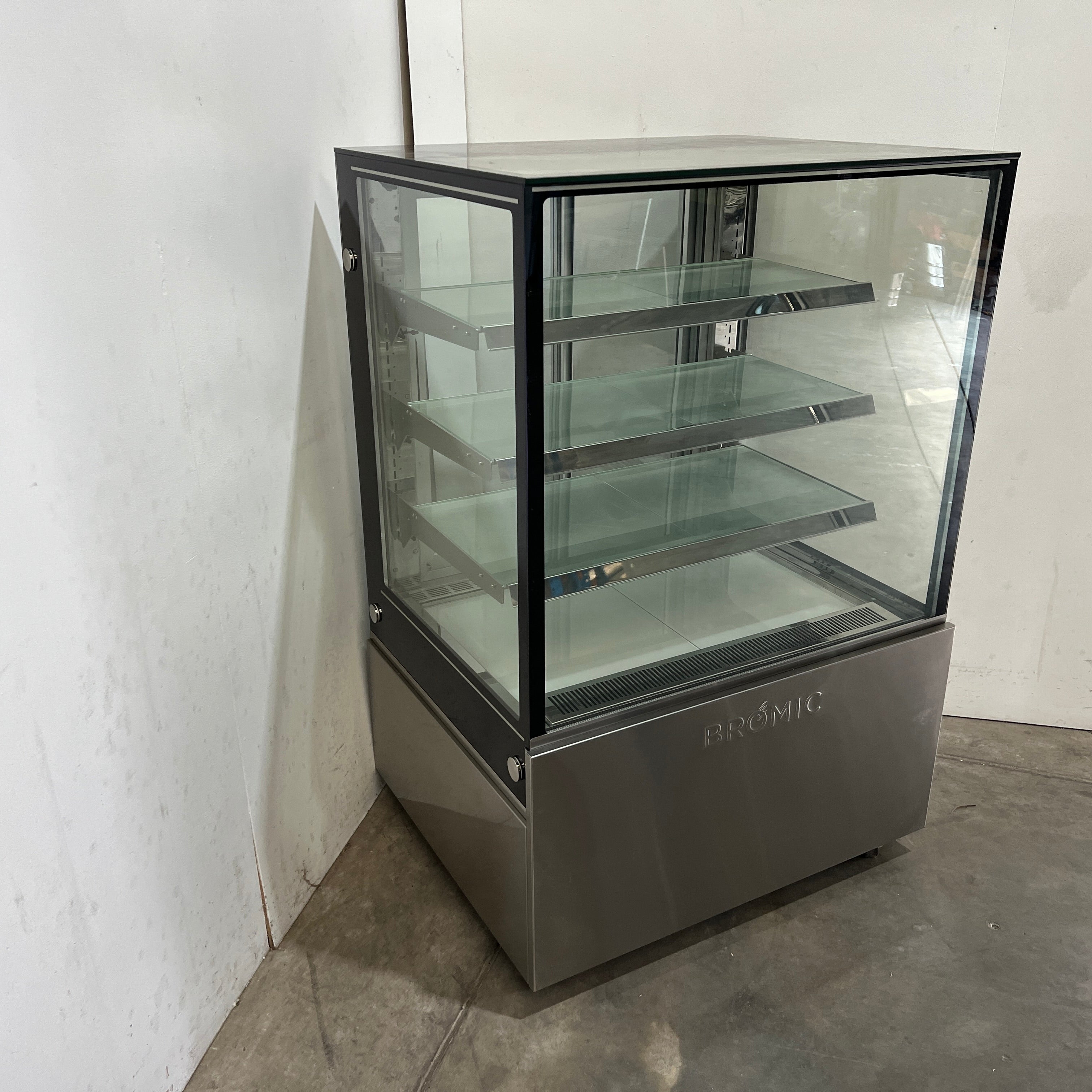 Bromic FD4T0900C Display Fridge