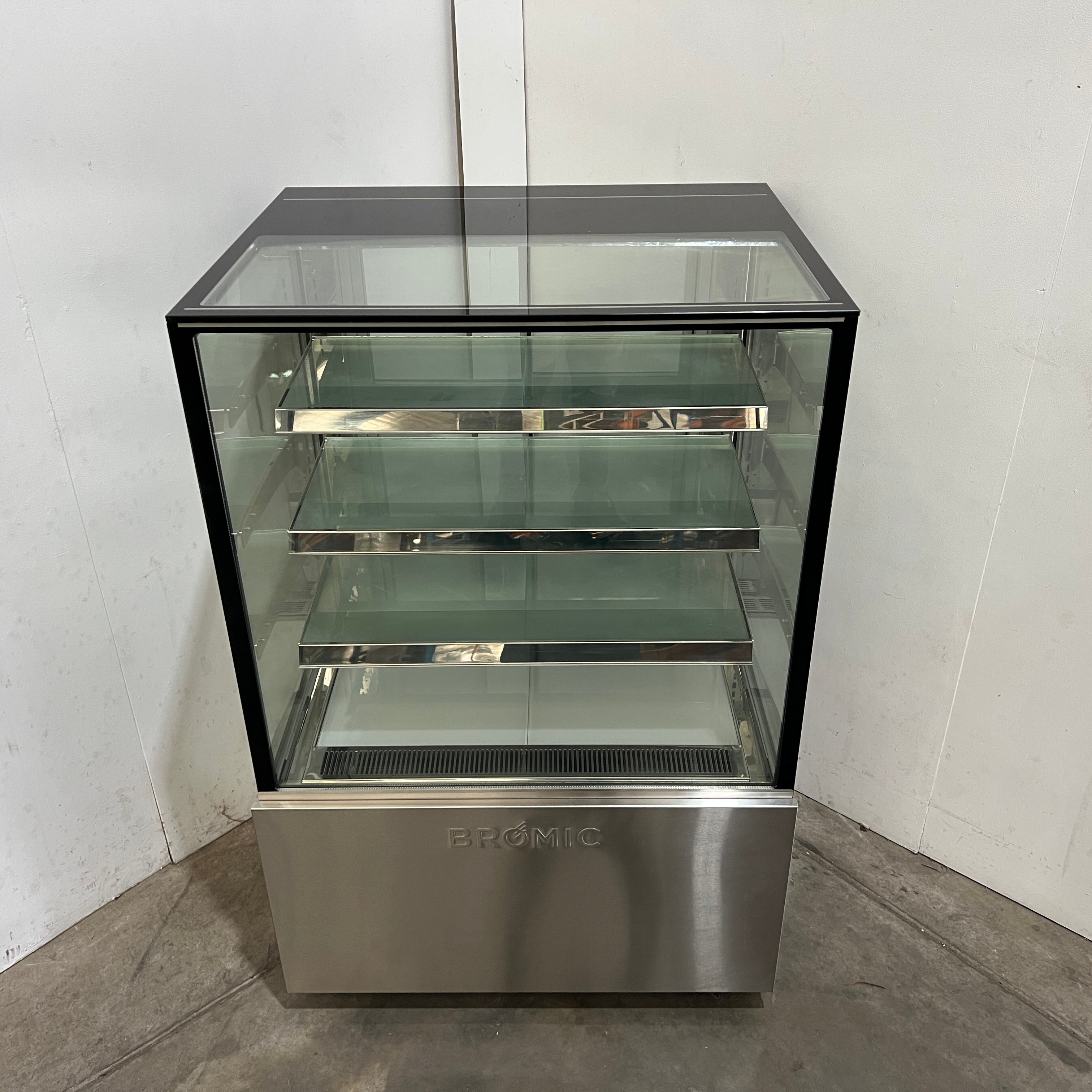 Bromic FD4T0900C Display Fridge