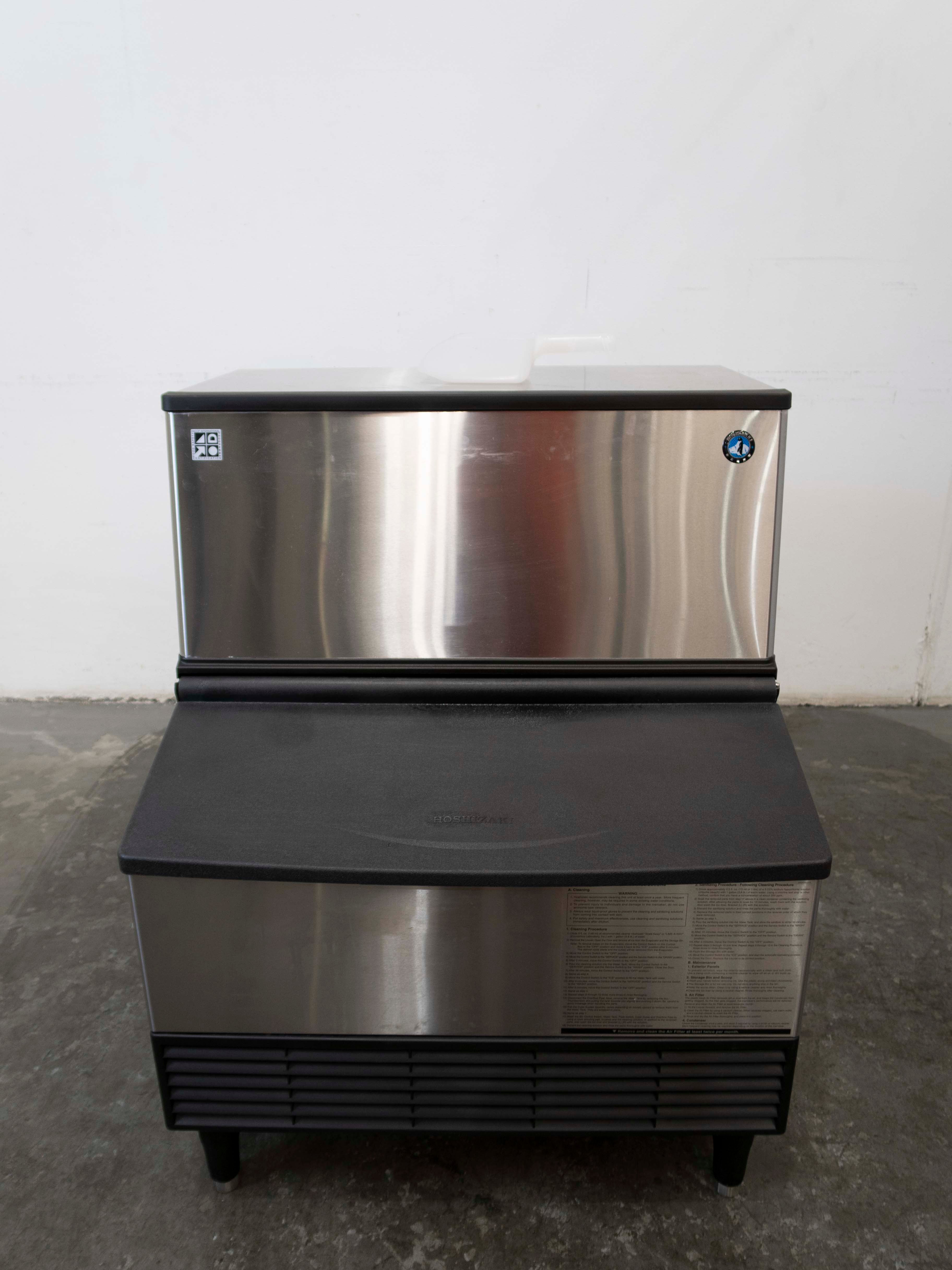 Hoshizaki KM-140B Ice Machine