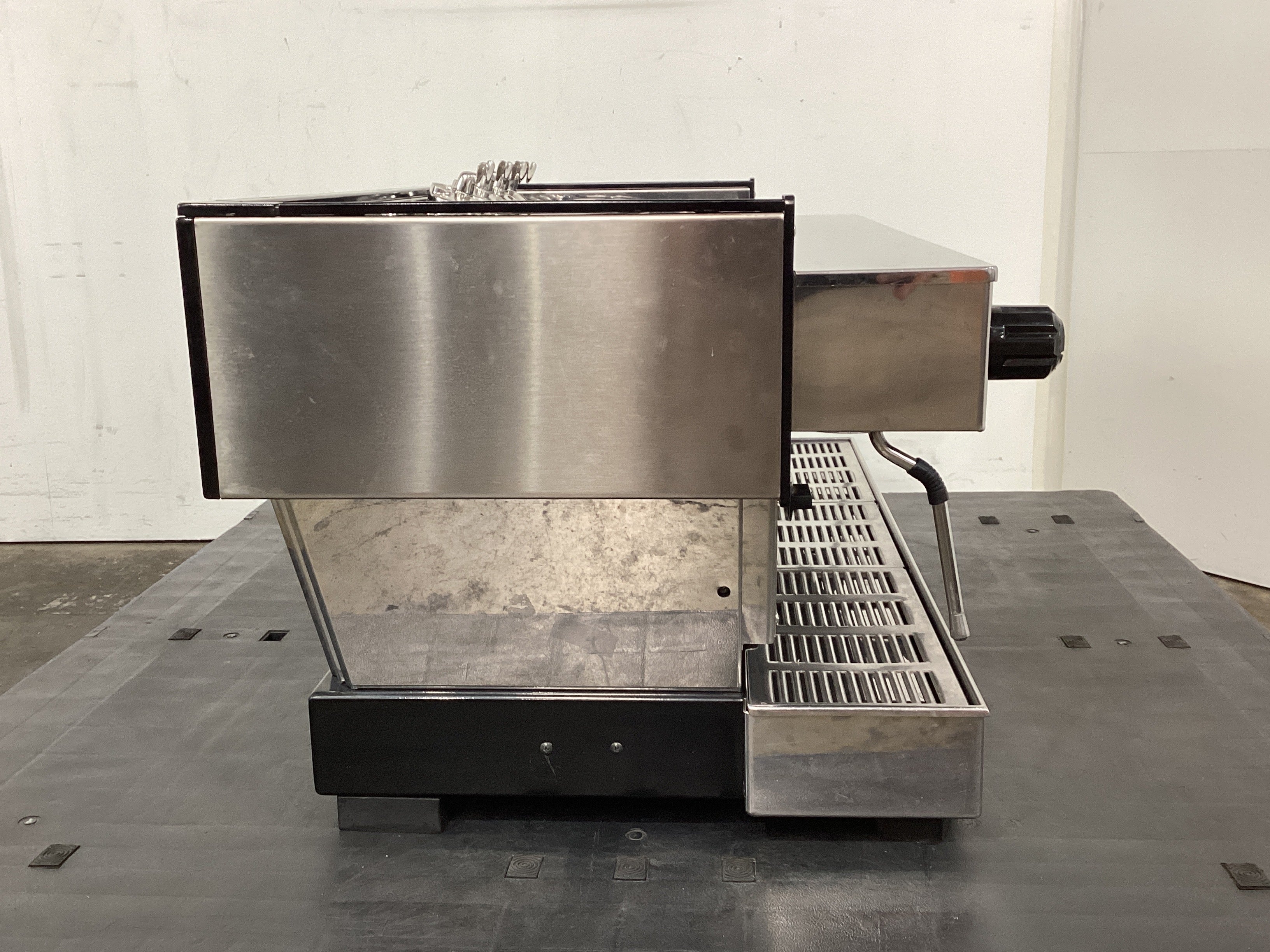 La Marzocco 3AV 3 Group Coffee Machine