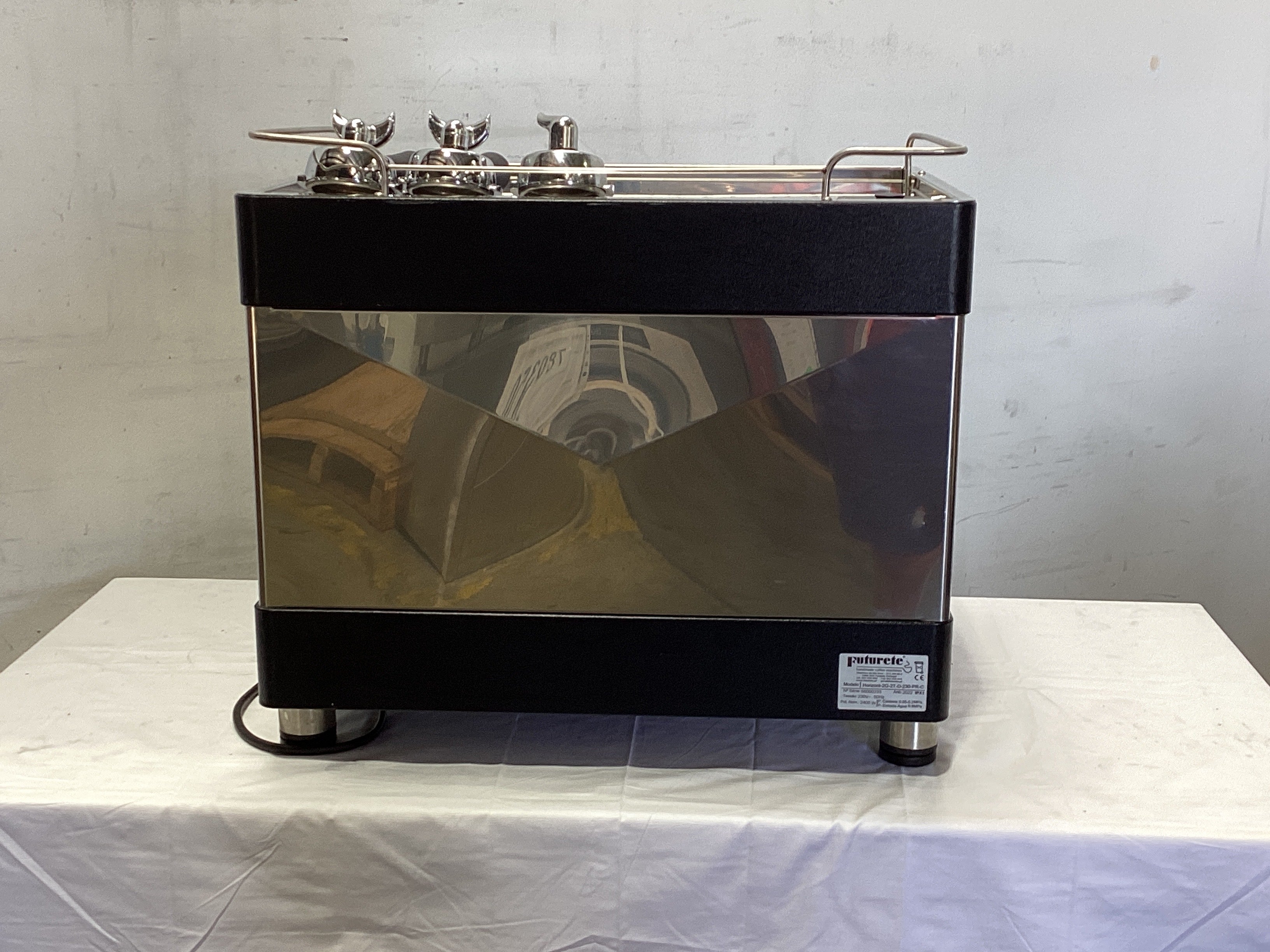 Futurete Horizont 2G-2T-D-230-PR-C 2 Group Coffee Machine
