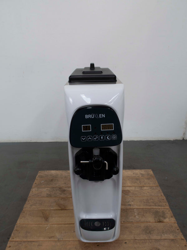 Brullen Baby Brullen Ice Cream Machine