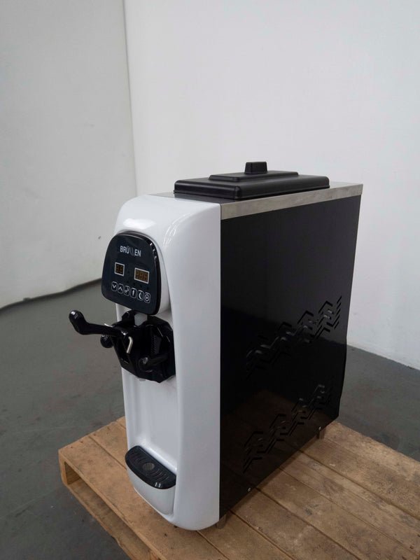 Brullen Baby Brullen Ice Cream Machine