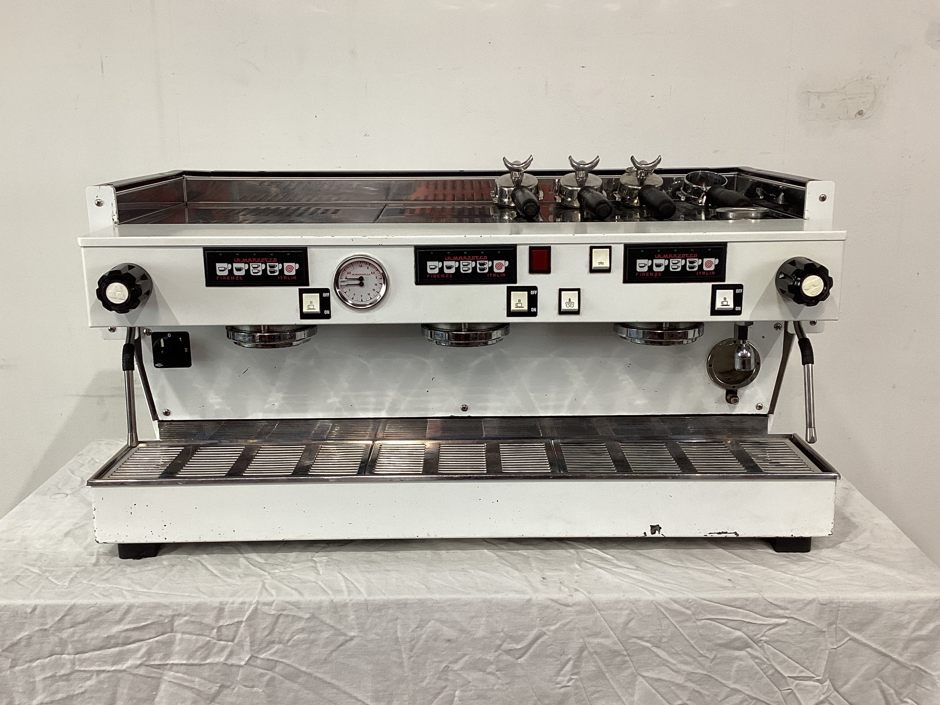 La Marzocco Linea Classic 3 Group Coffee Machine