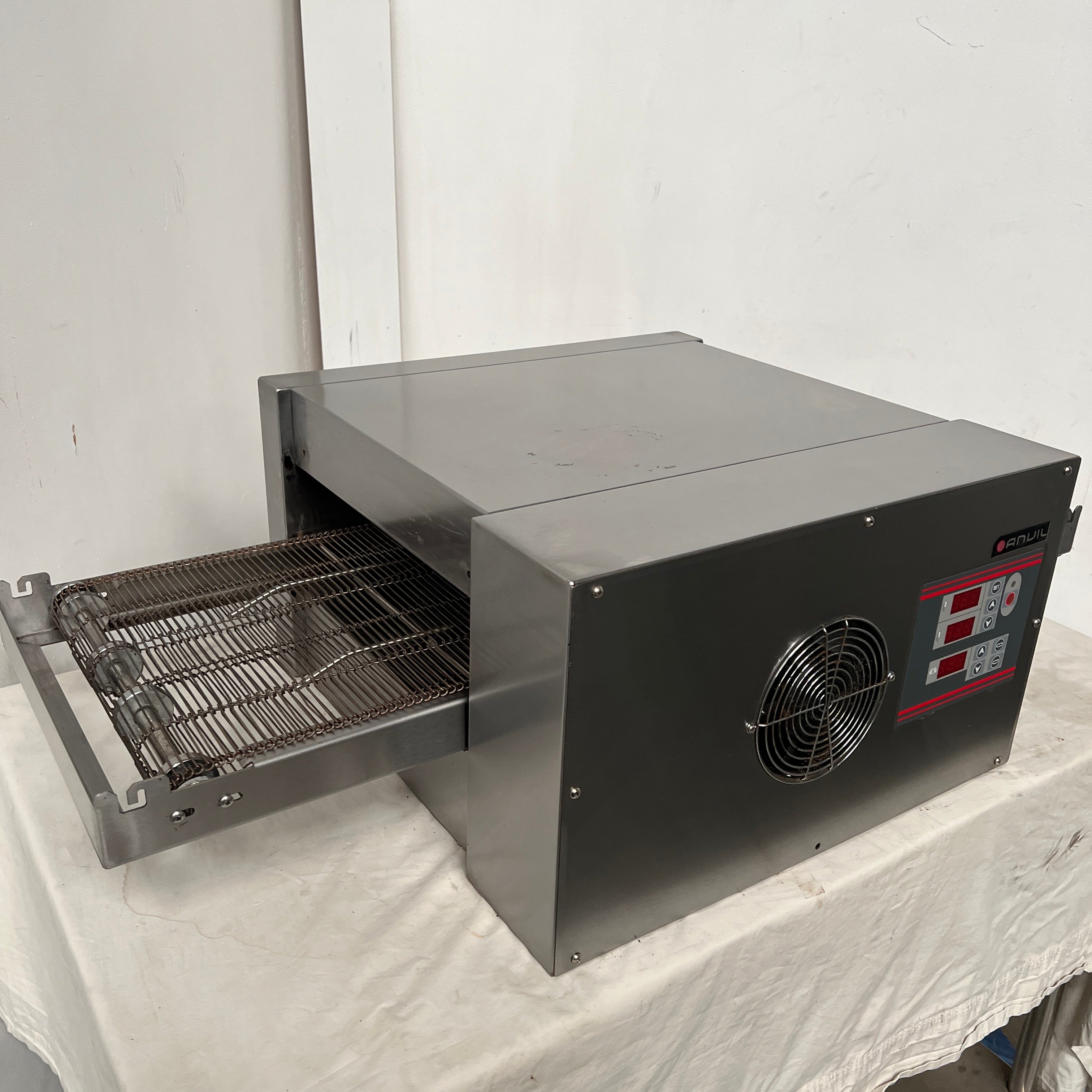 Anvil POK0004 Conveyor Pizza Oven