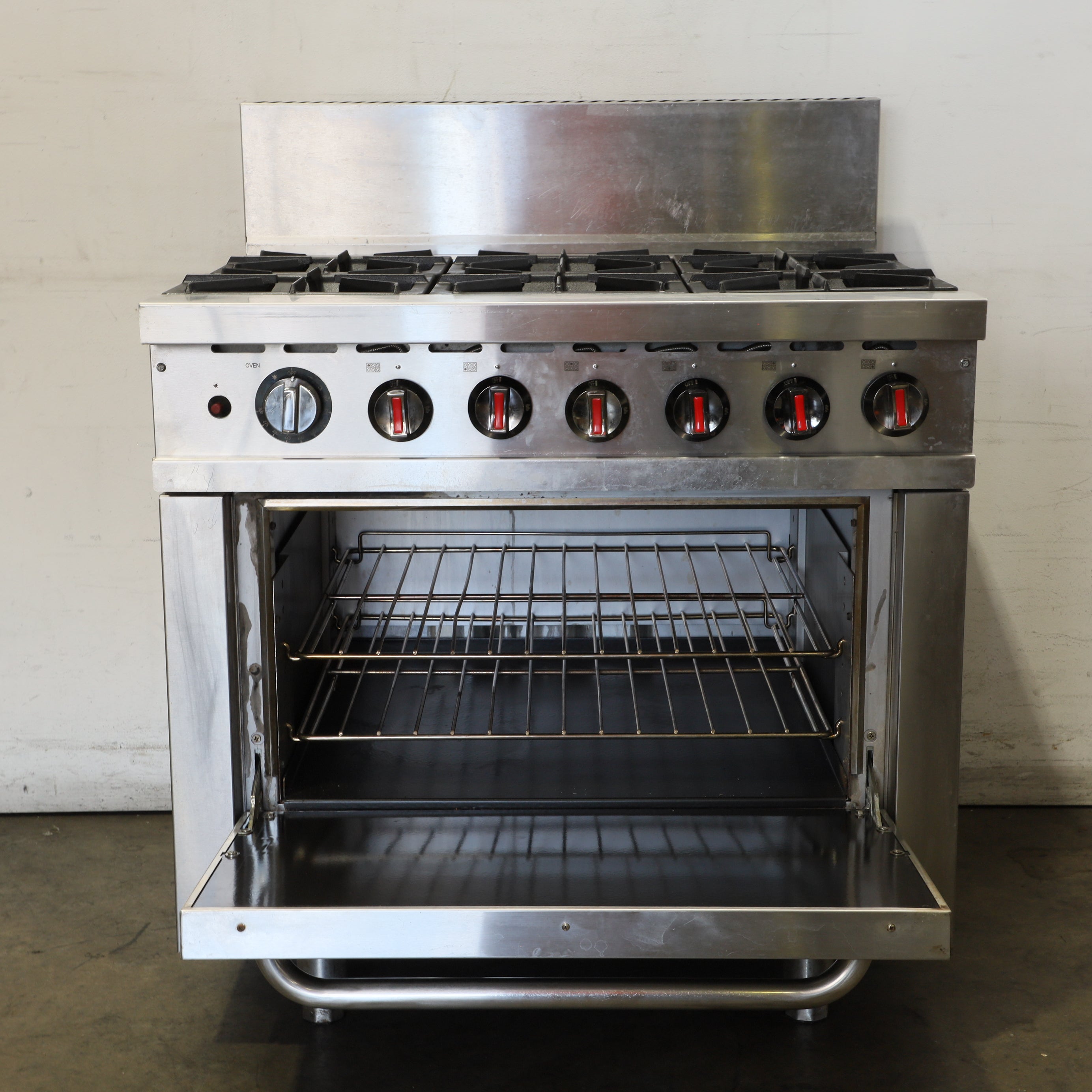 Thumbnail - FED GBS6T 6 Burner Range Oven