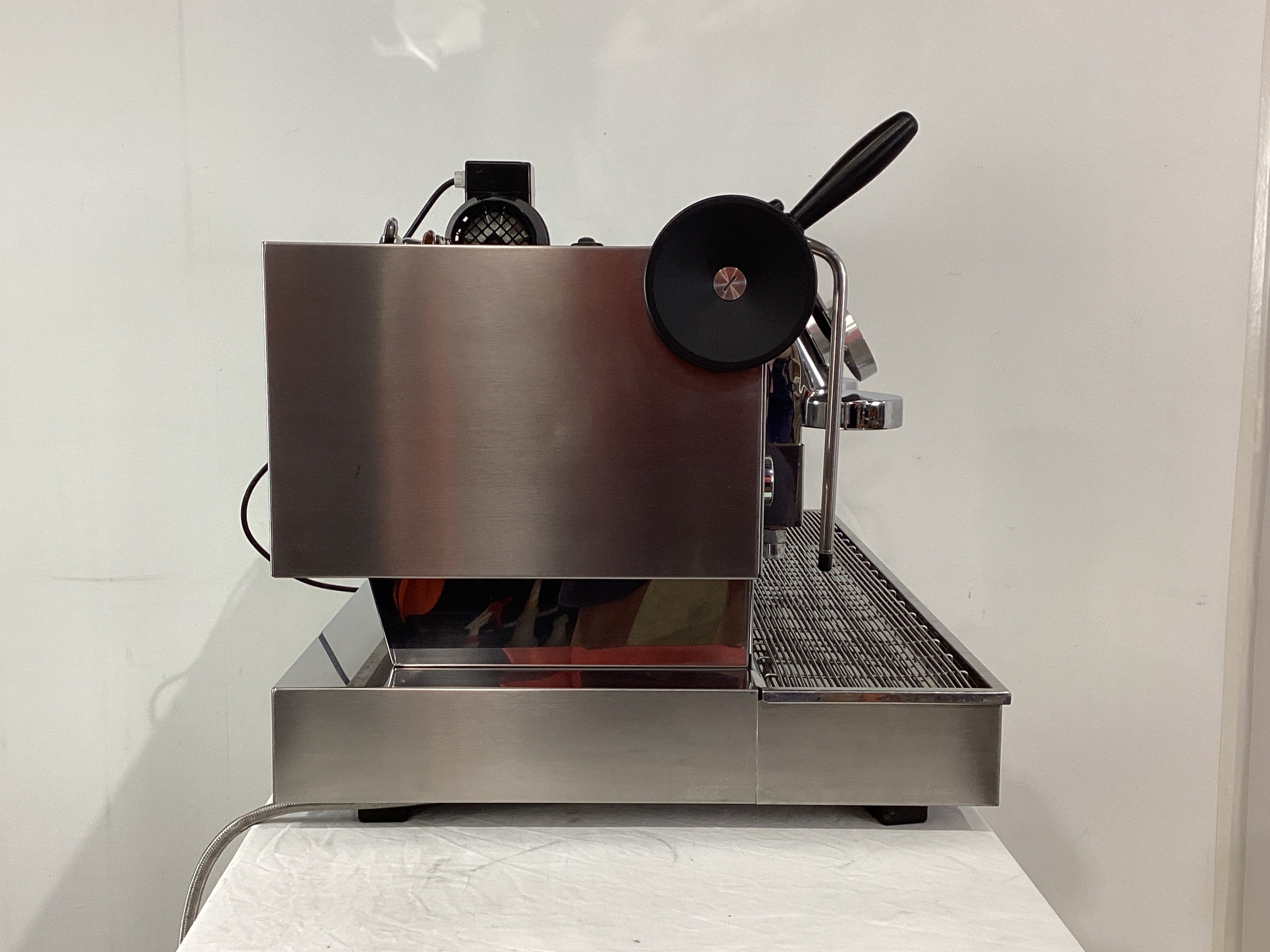 XLVI  Steamhammer Electtronica 3 Group Coffee Machine