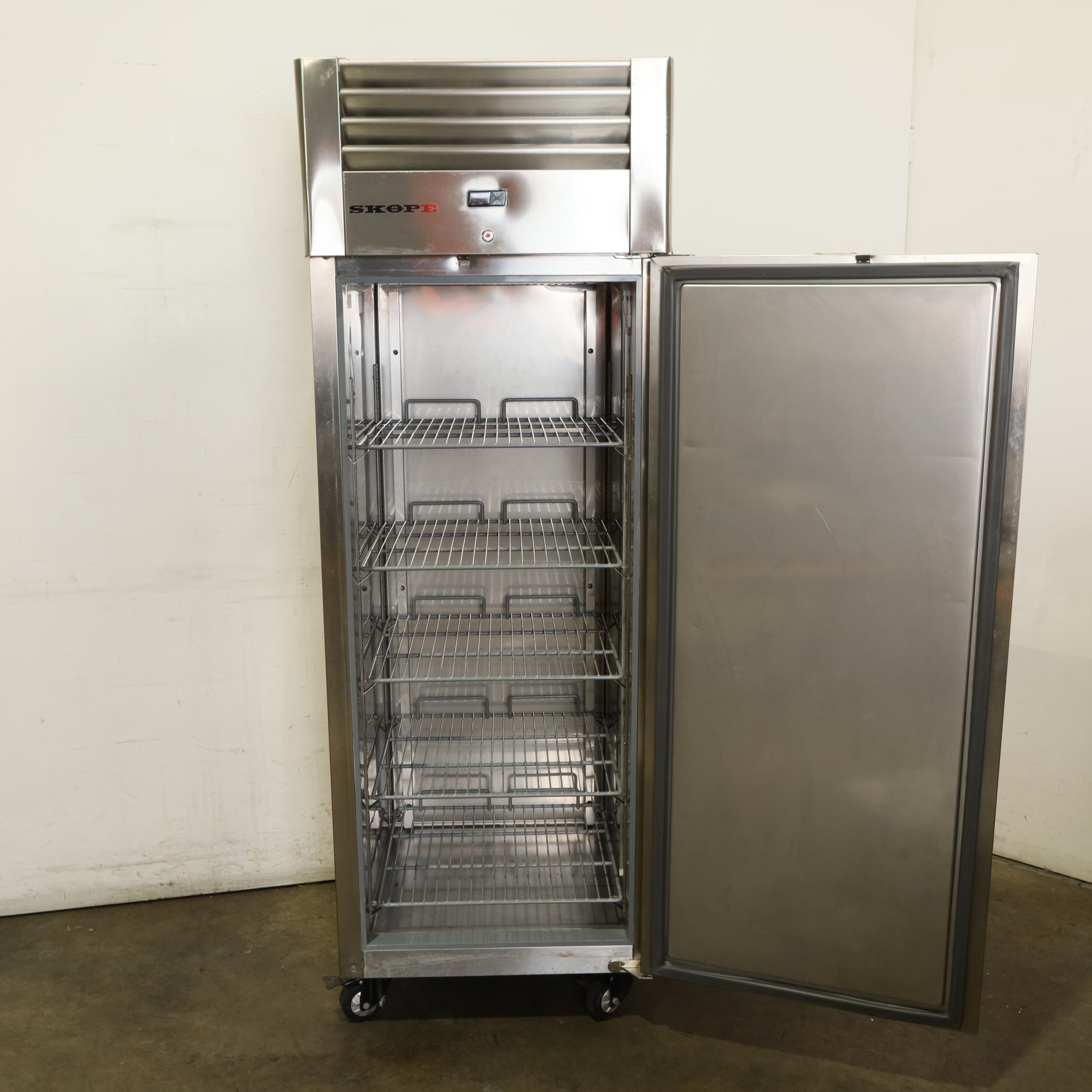 SKOPE RF7.UPF.1.SD Upright Freezer