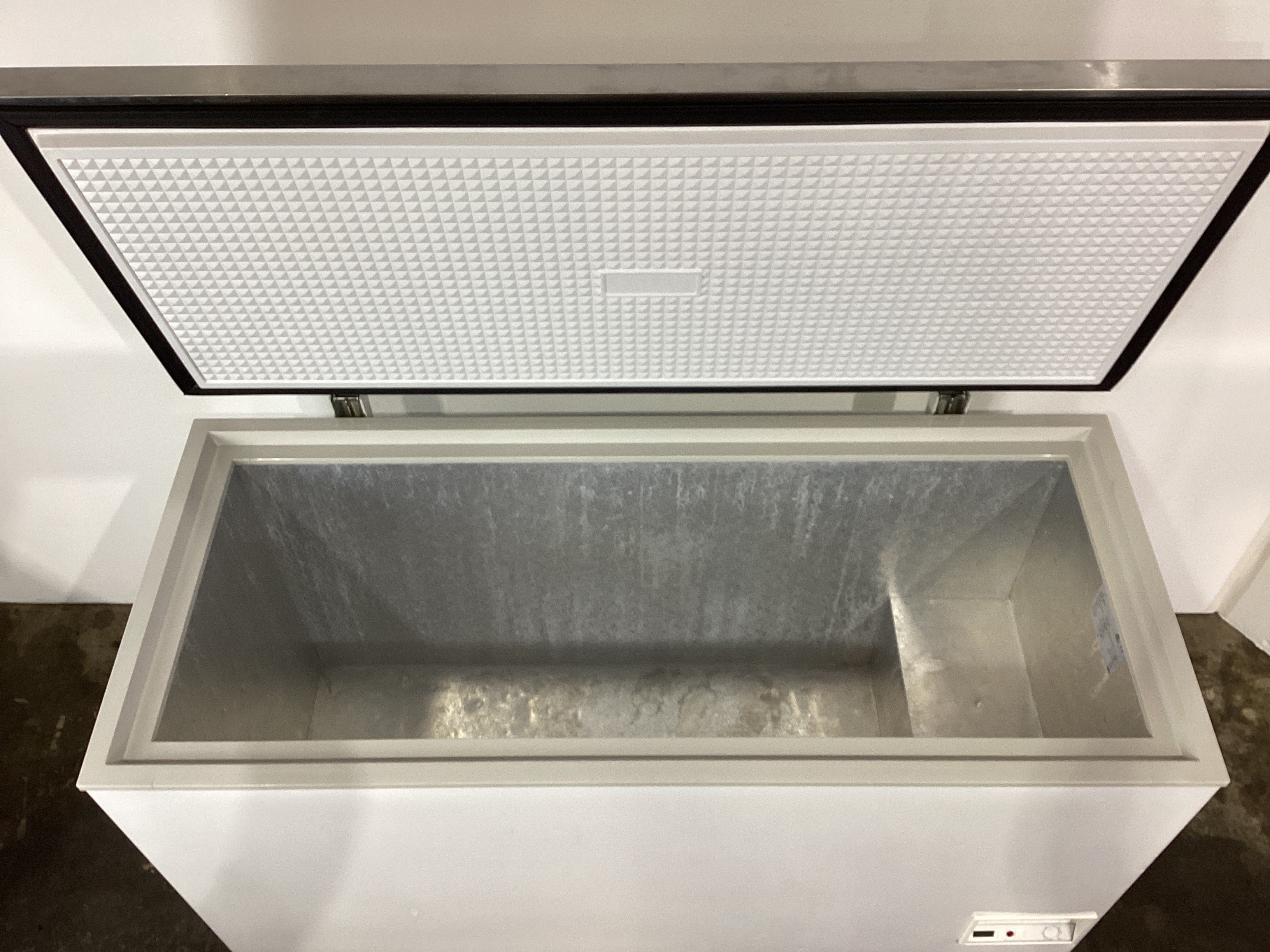 FED BD466F Chest Freezer