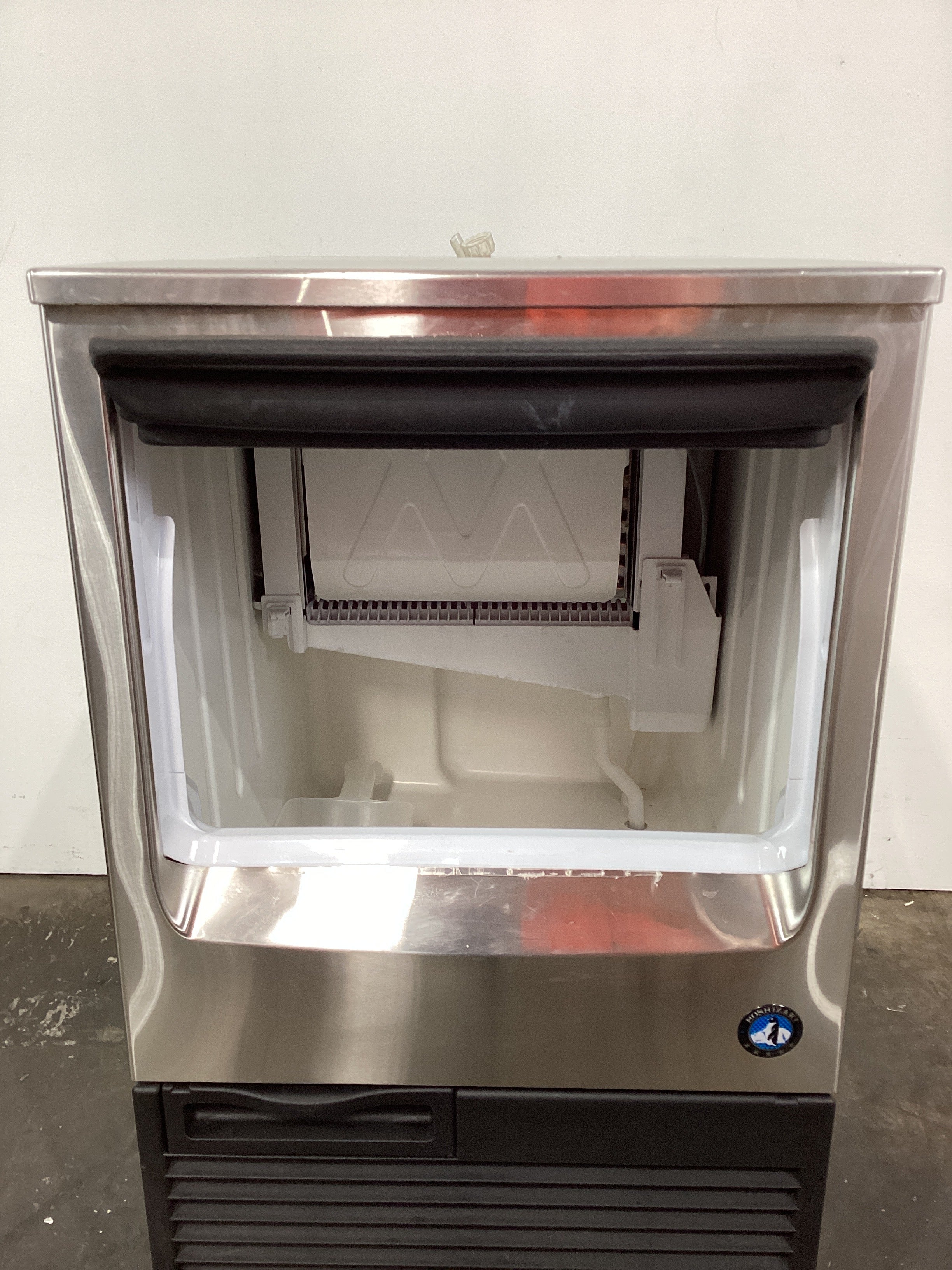 Hoshizaki KM40B Ice Machine SilverChef