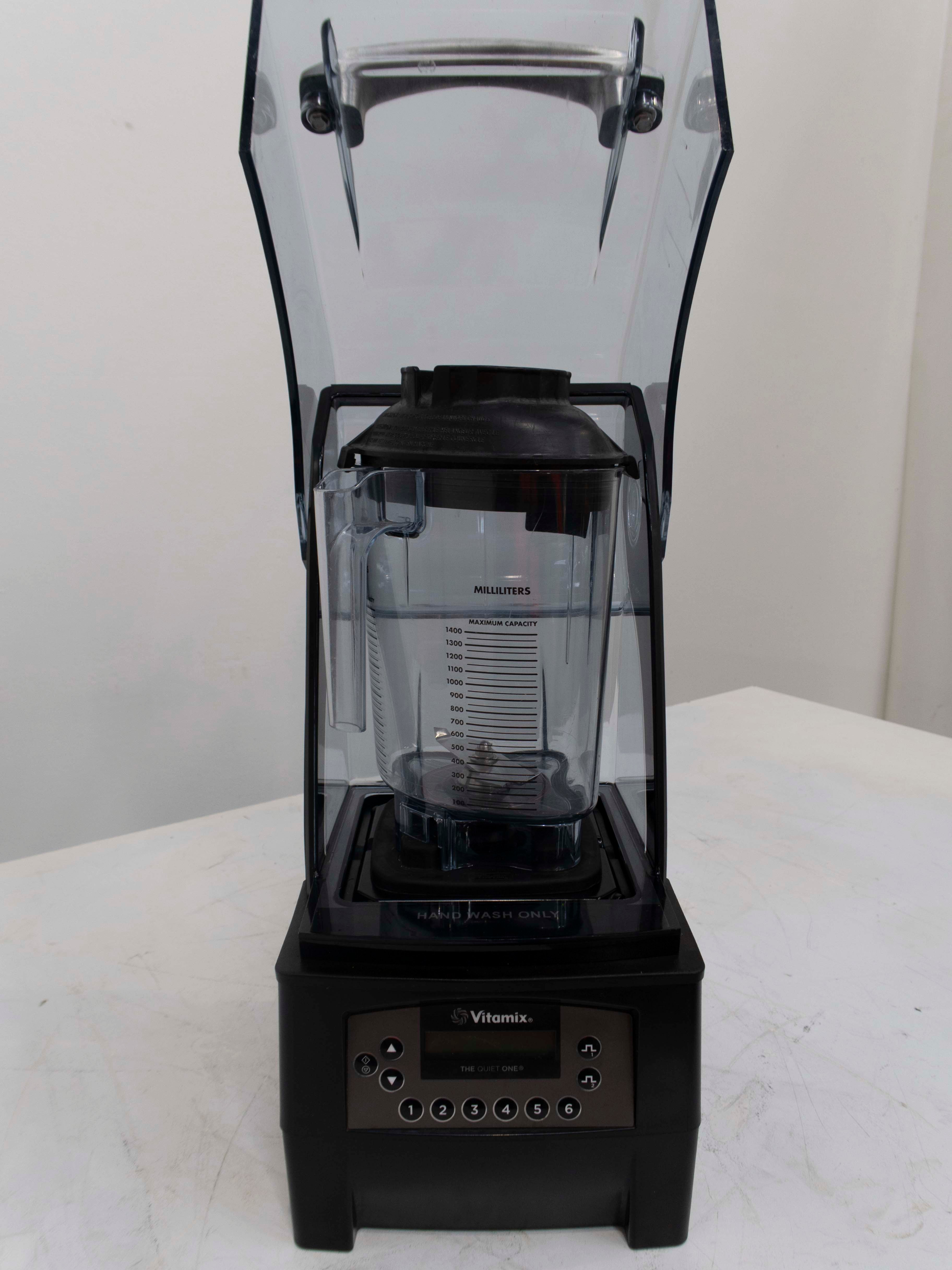 Vitamix VM0149 Blender with Sound Barrier