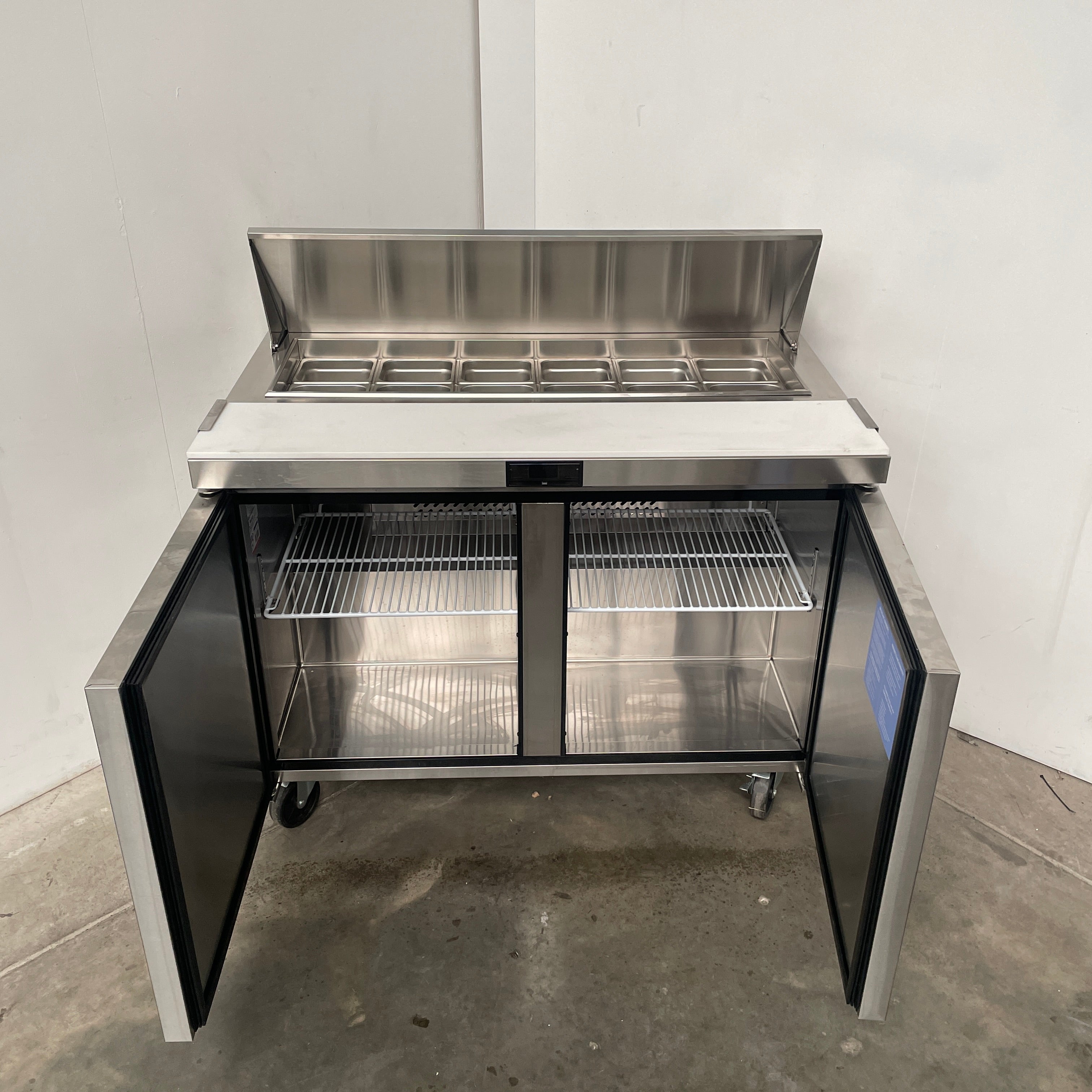 Thumbnail - Atosa MSF8302GR Sandwich Prep Bench