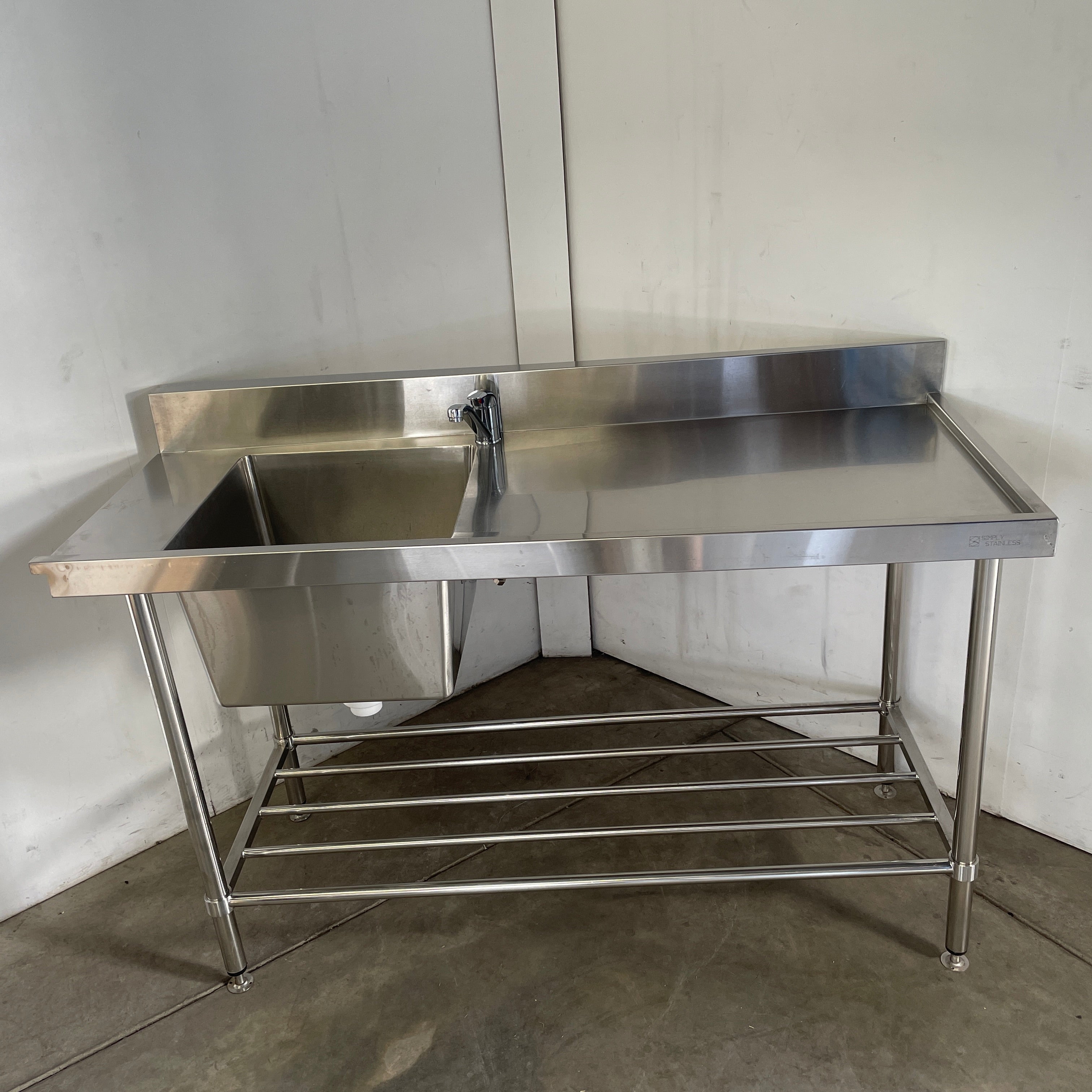 Simply Stainless Right Hand Inlet Bench