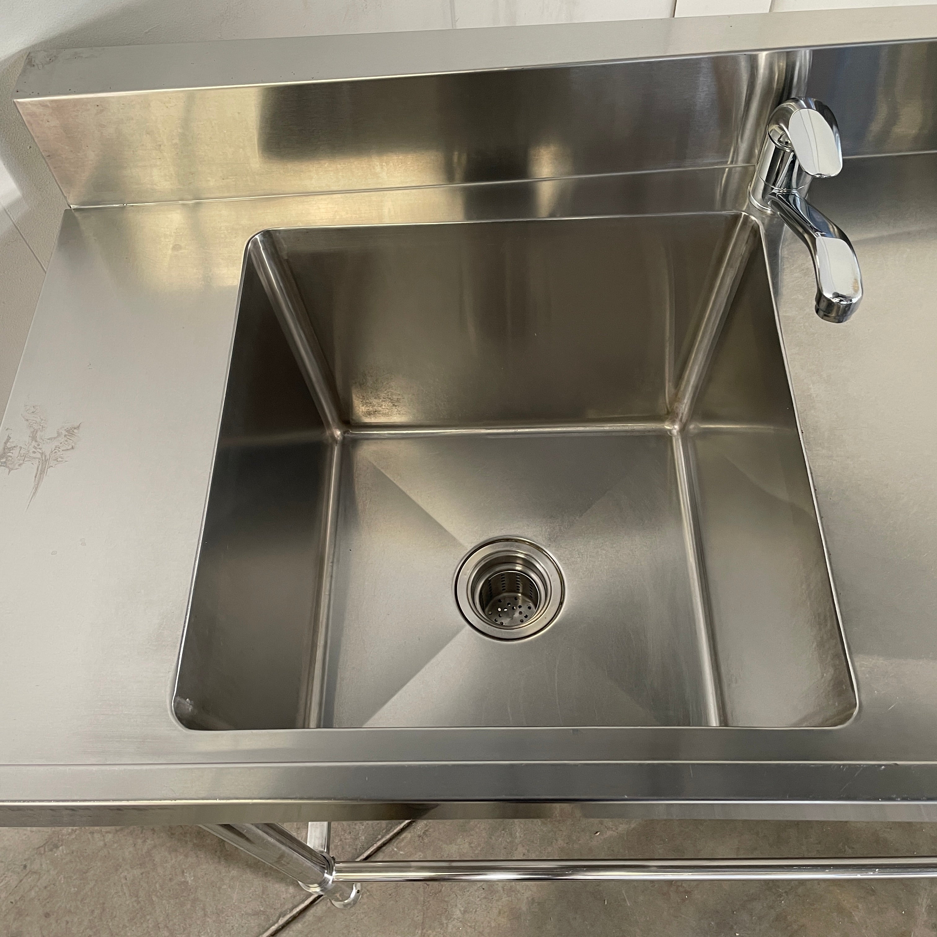 Simply Stainless Right Hand Inlet Bench