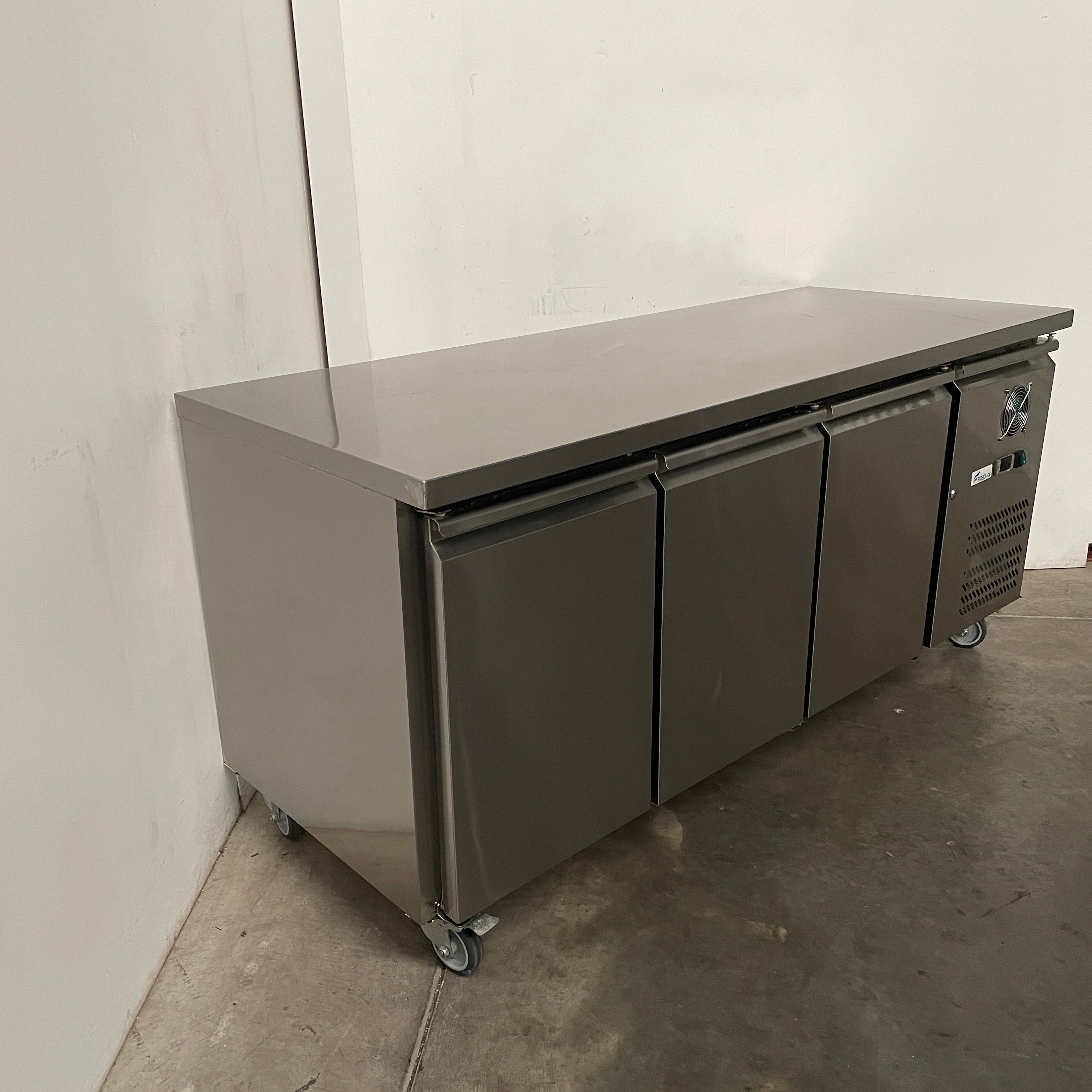 FED-X XUB7C18S3V Underbench Fridge