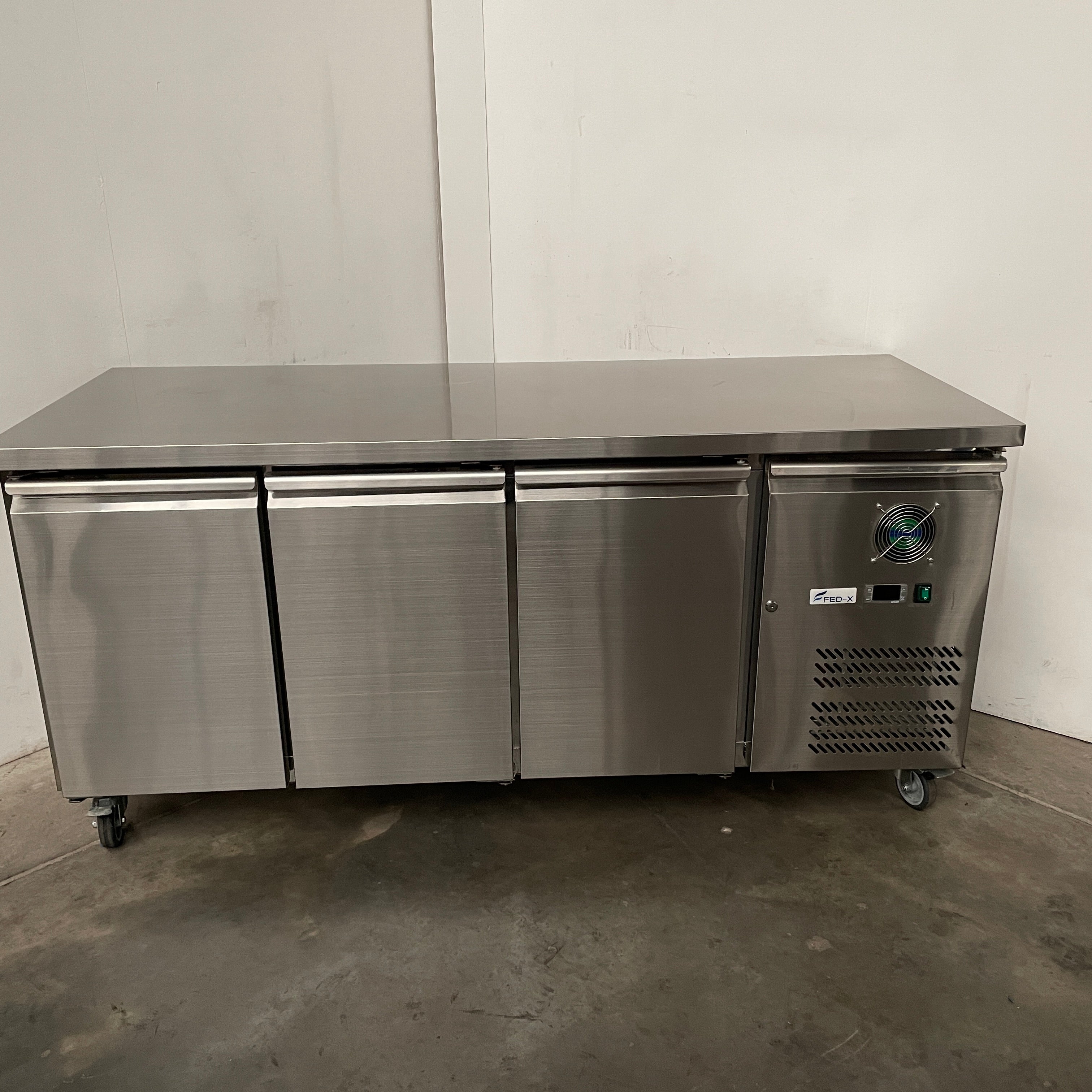 FED-X XUB7C18S3V Underbench Fridge