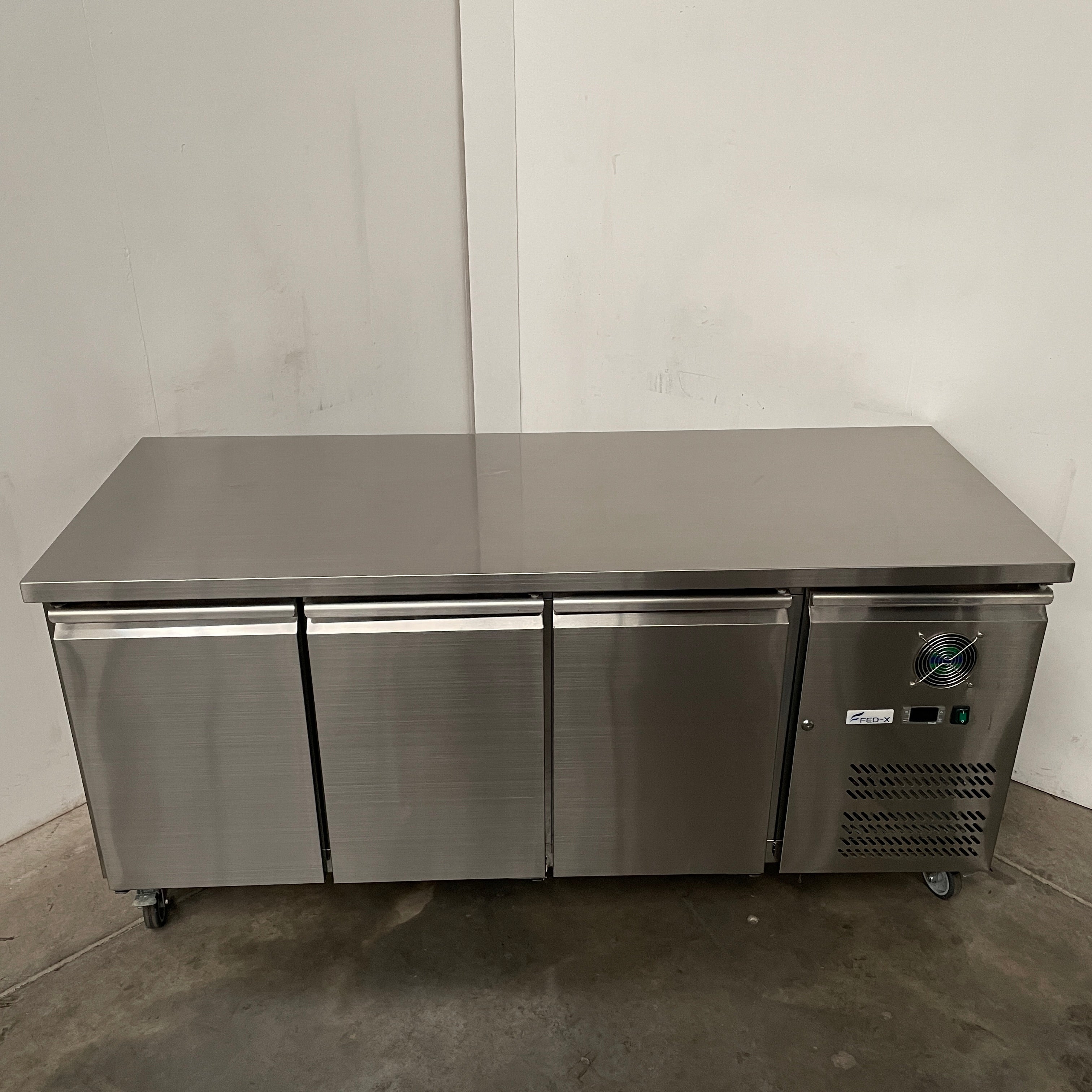 FED-X XUB7C18S3V Underbench Fridge