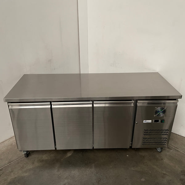 FED-X XUB7C18S3V Underbench Fridge