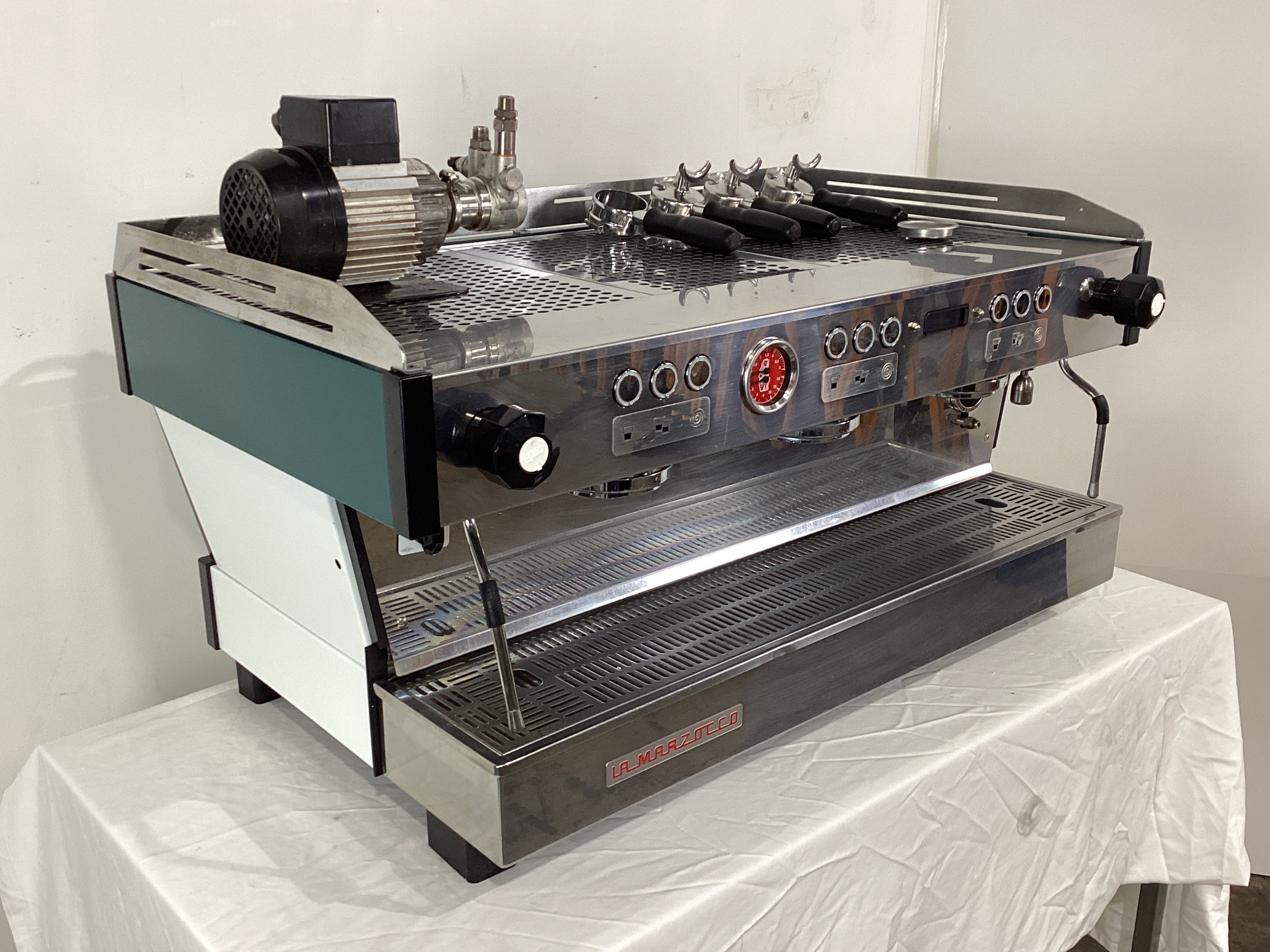 La Marzocco Linea PB 3 AV 3 Group Coffee Machine