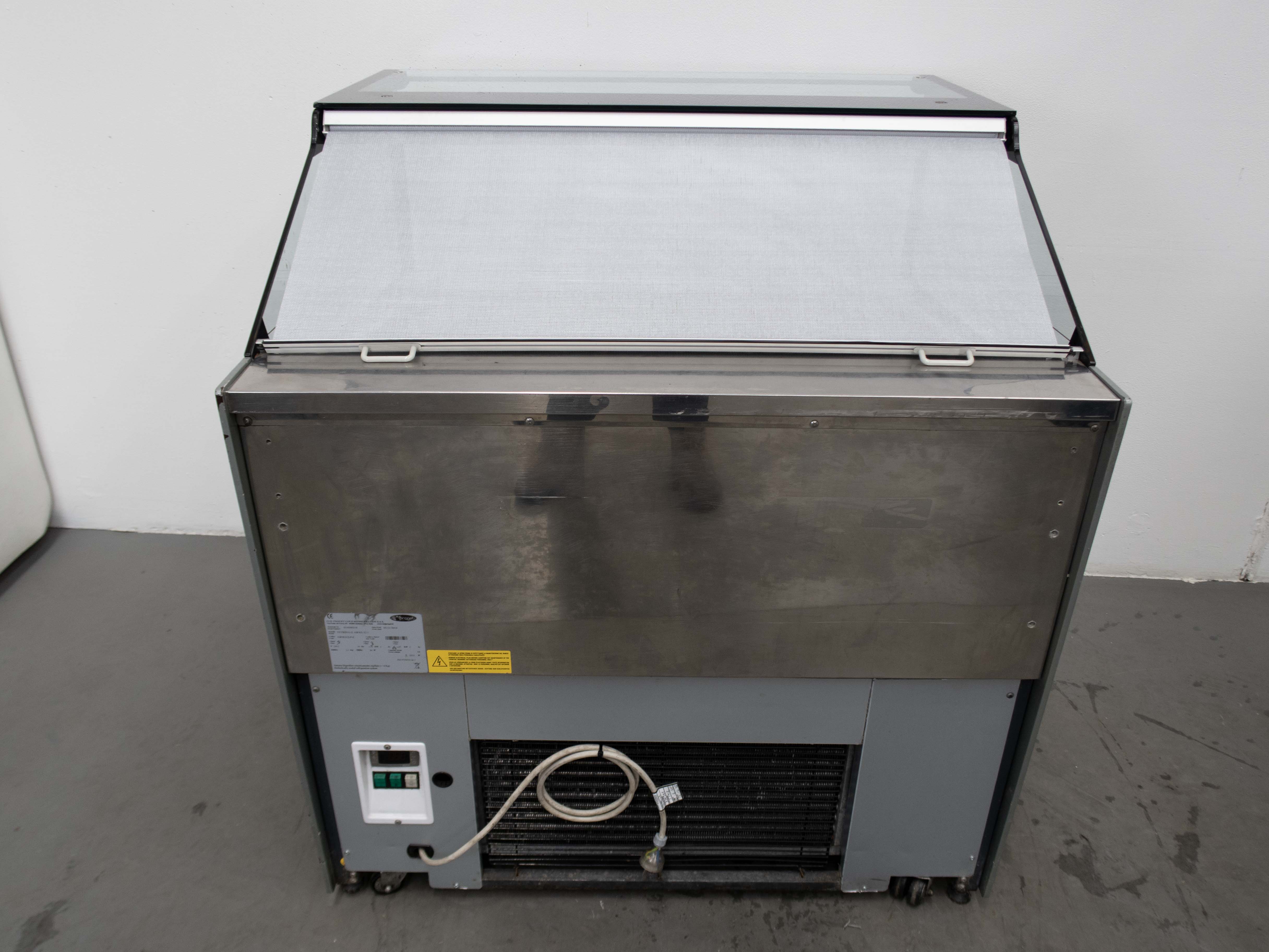 Ital Proget Vetringa G. Gioia 12E Gelato Display