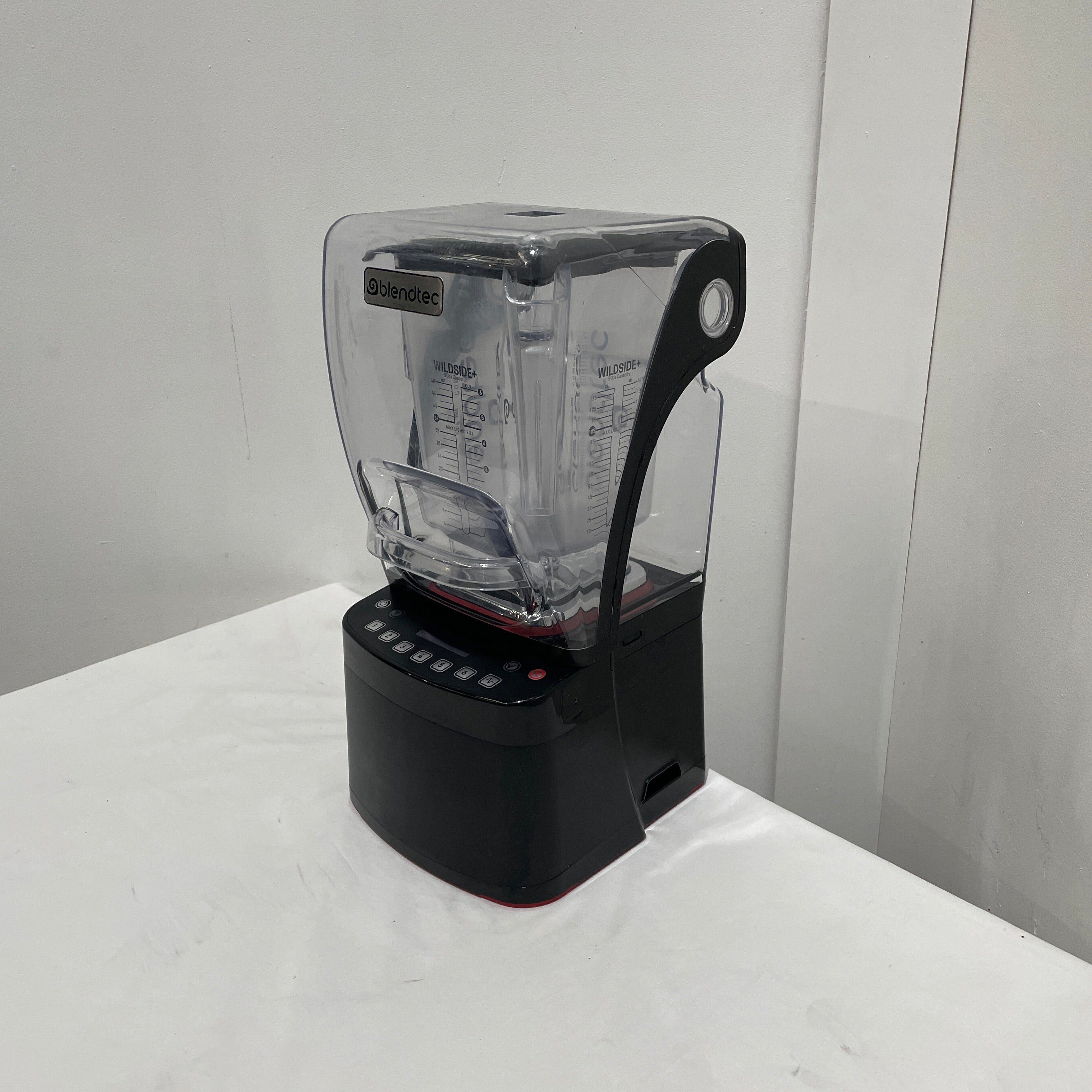 Blendtec CQB1 Blender with Sound Barrier SilverChef