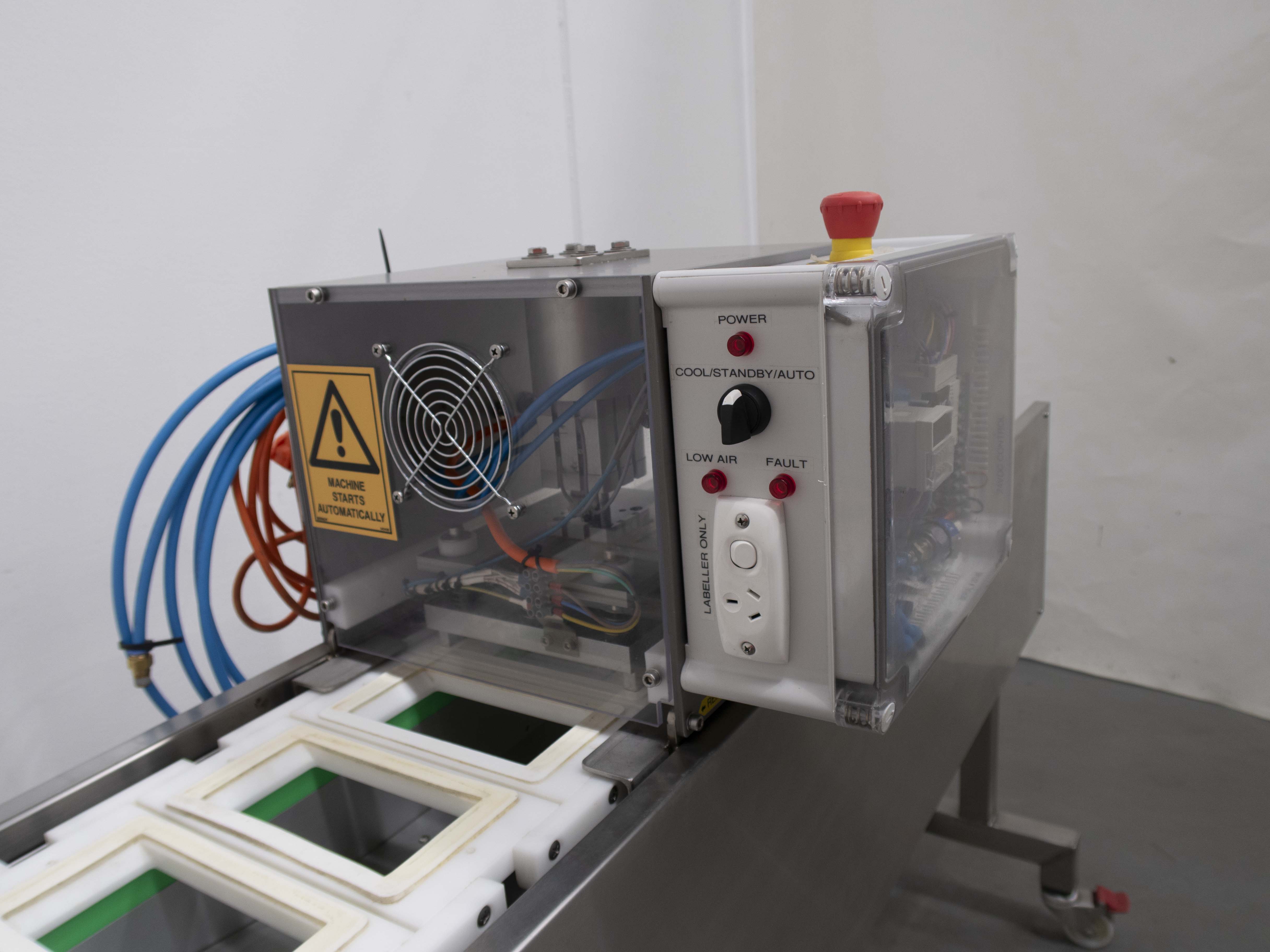 Pneumatic Sandwich Wedge Packeting Machine