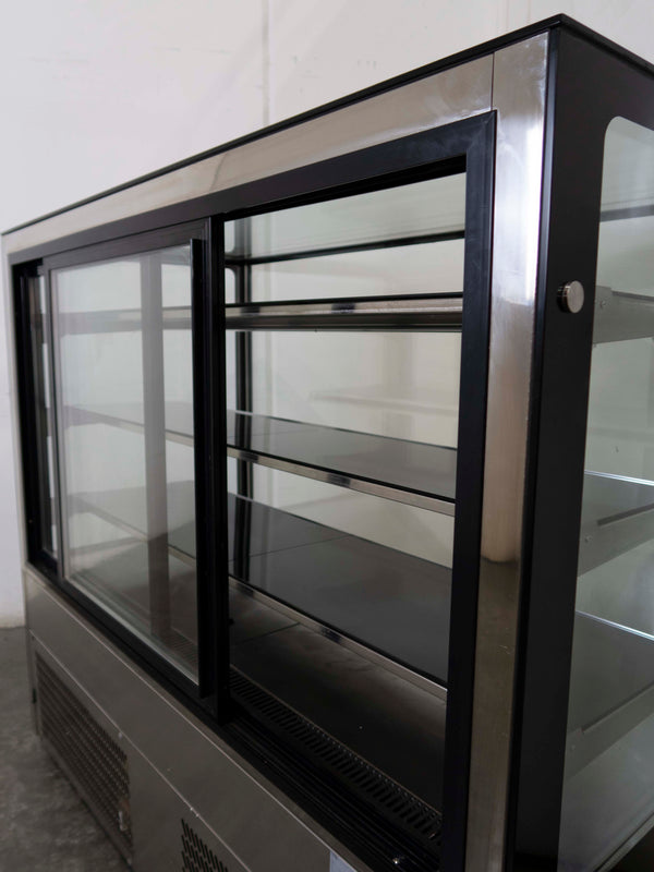 FED GAN-1500RF3 Cake Display