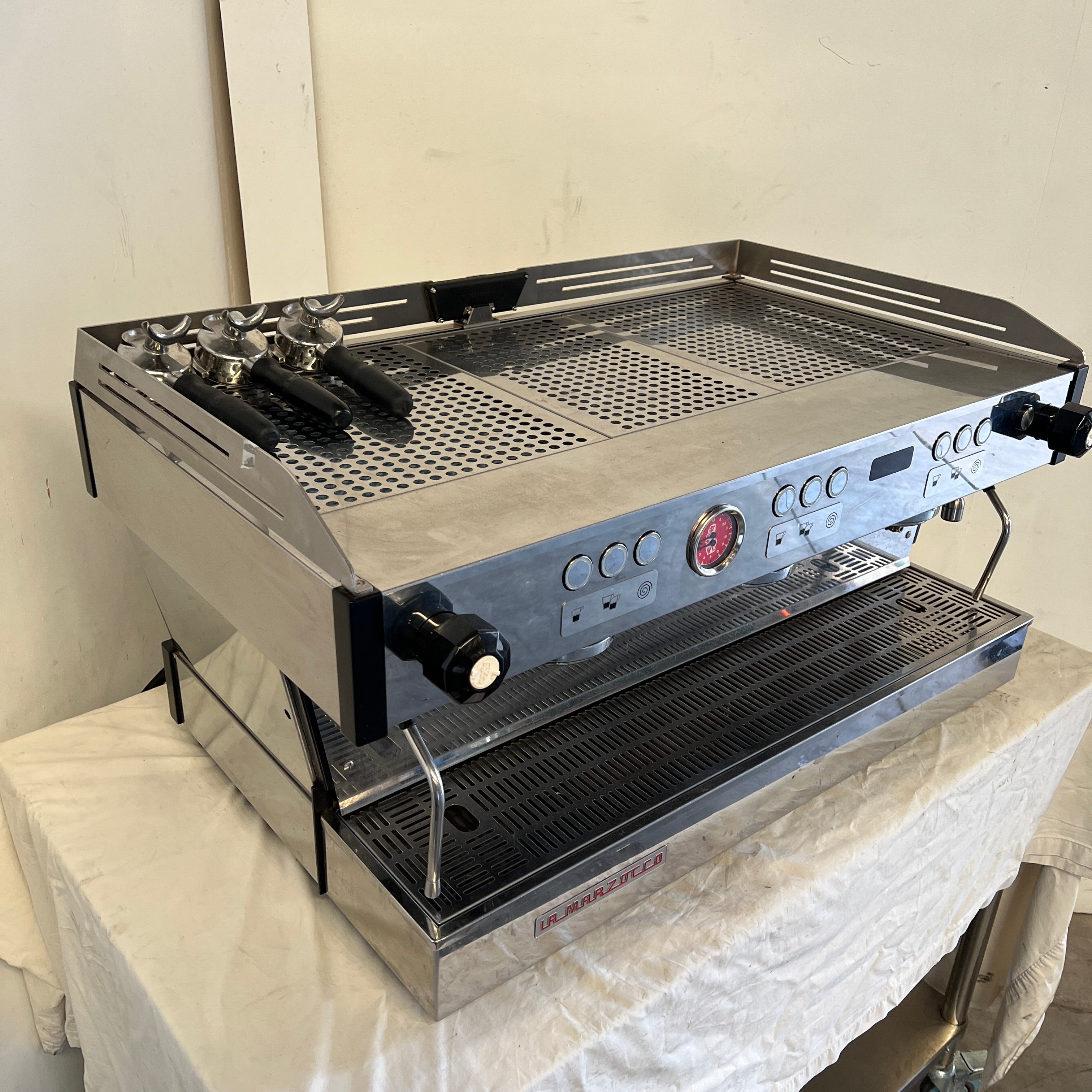 La Marzocco Linea PB 3 Group Coffee Machine