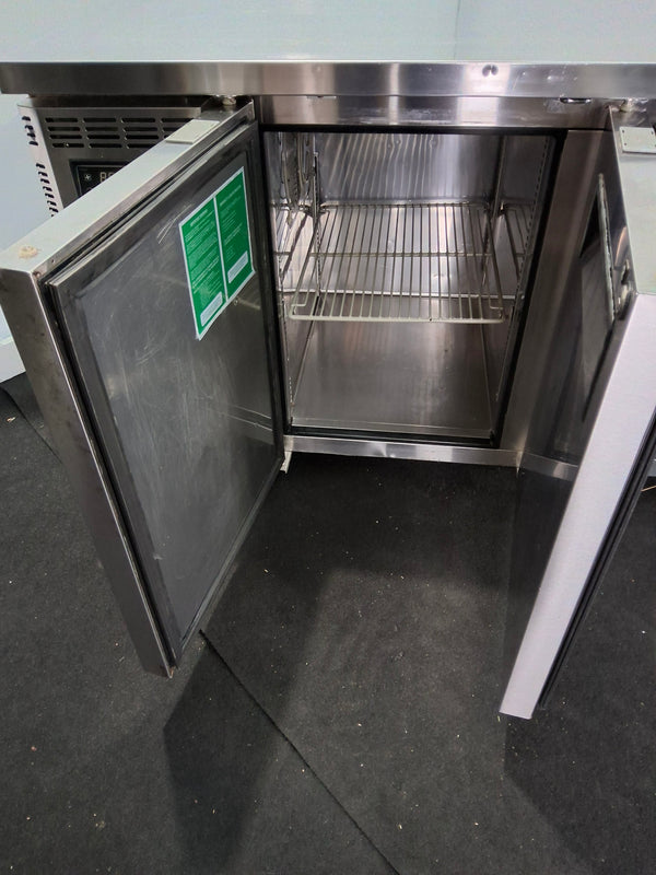 Turbo Air KURF18-3-N Undercounter Fridge/Freezer