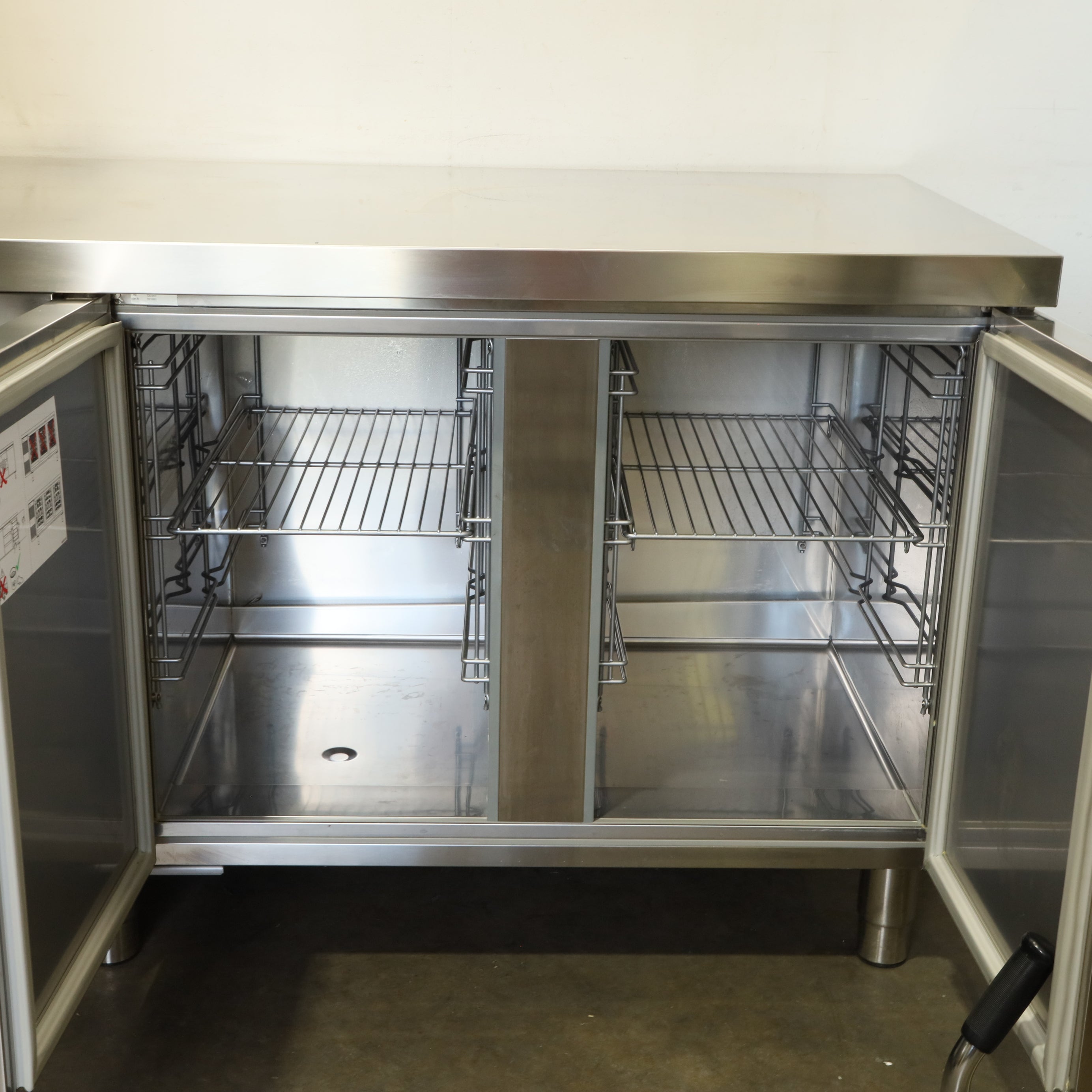 Electrolux RCSN2M2 - Undercounter Fridge