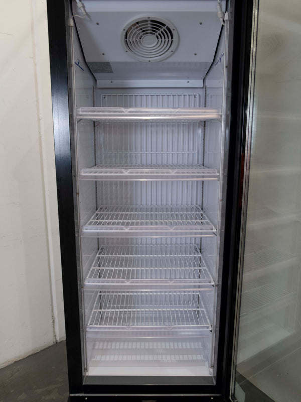 Saltas VNDA2625 Upright Display Freezer