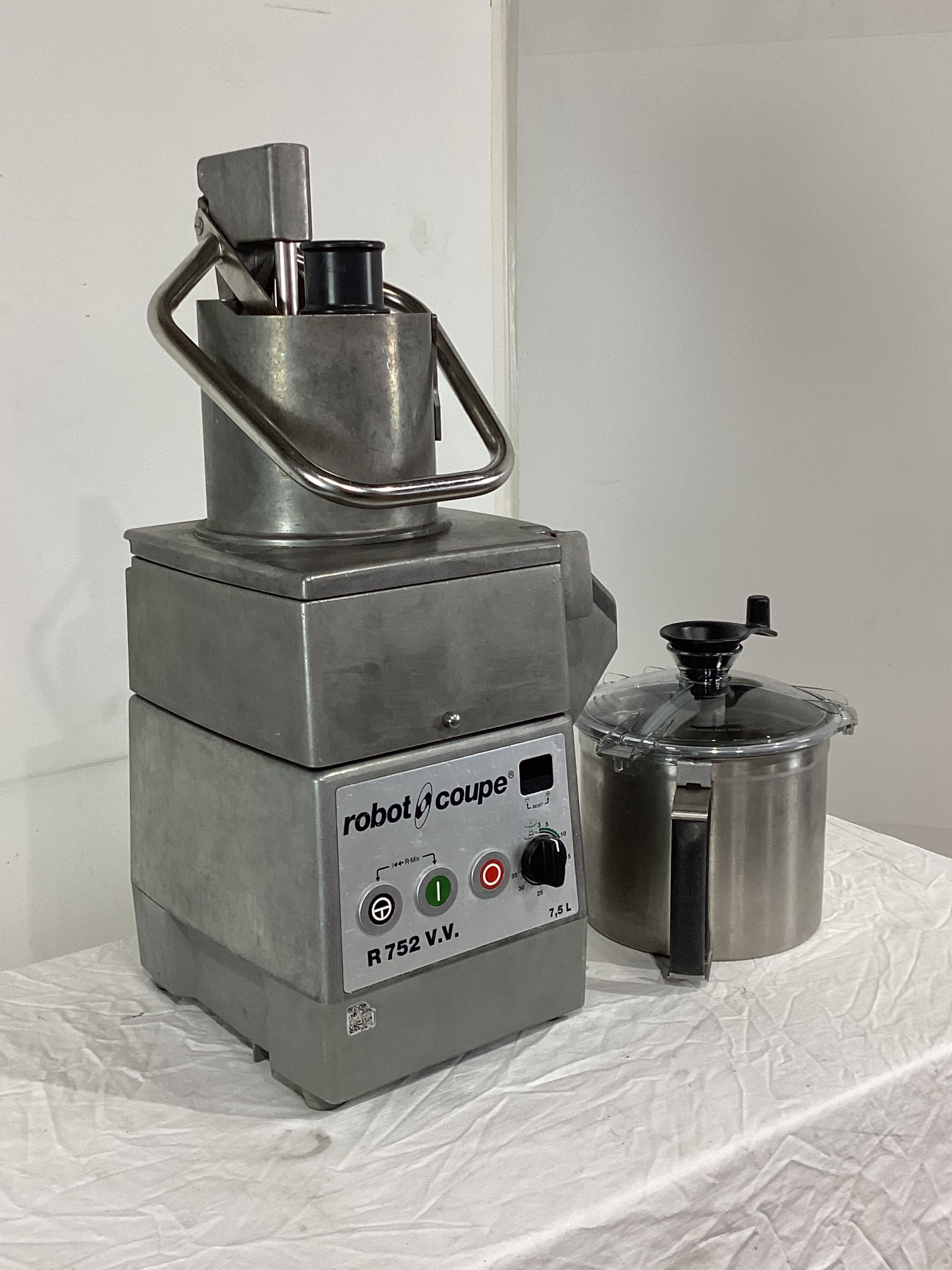 Robot Coupe R752VV 7.5LT Food Processor/Bowl Cutter