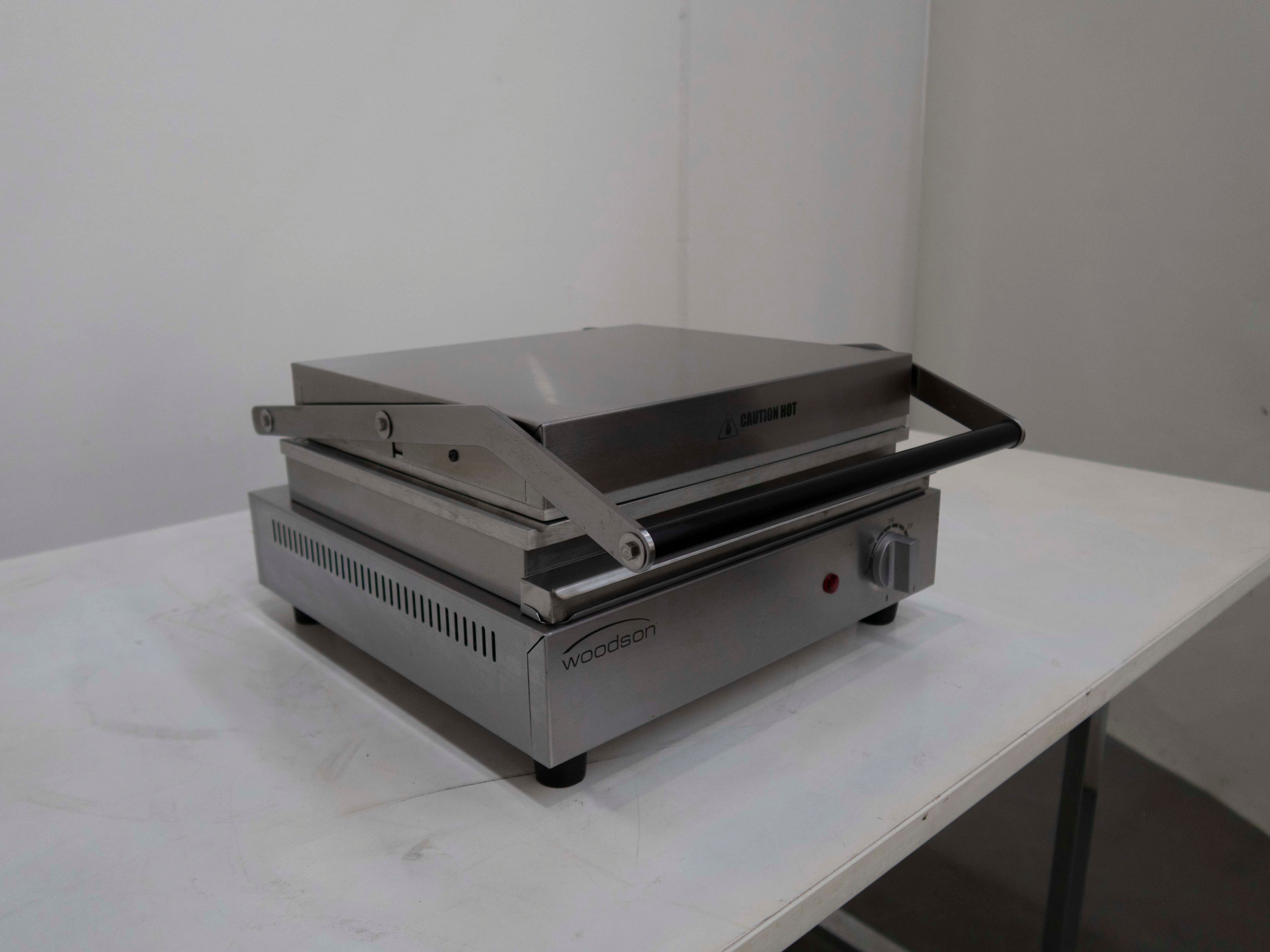 Woodson W.CT6 Contact Grill