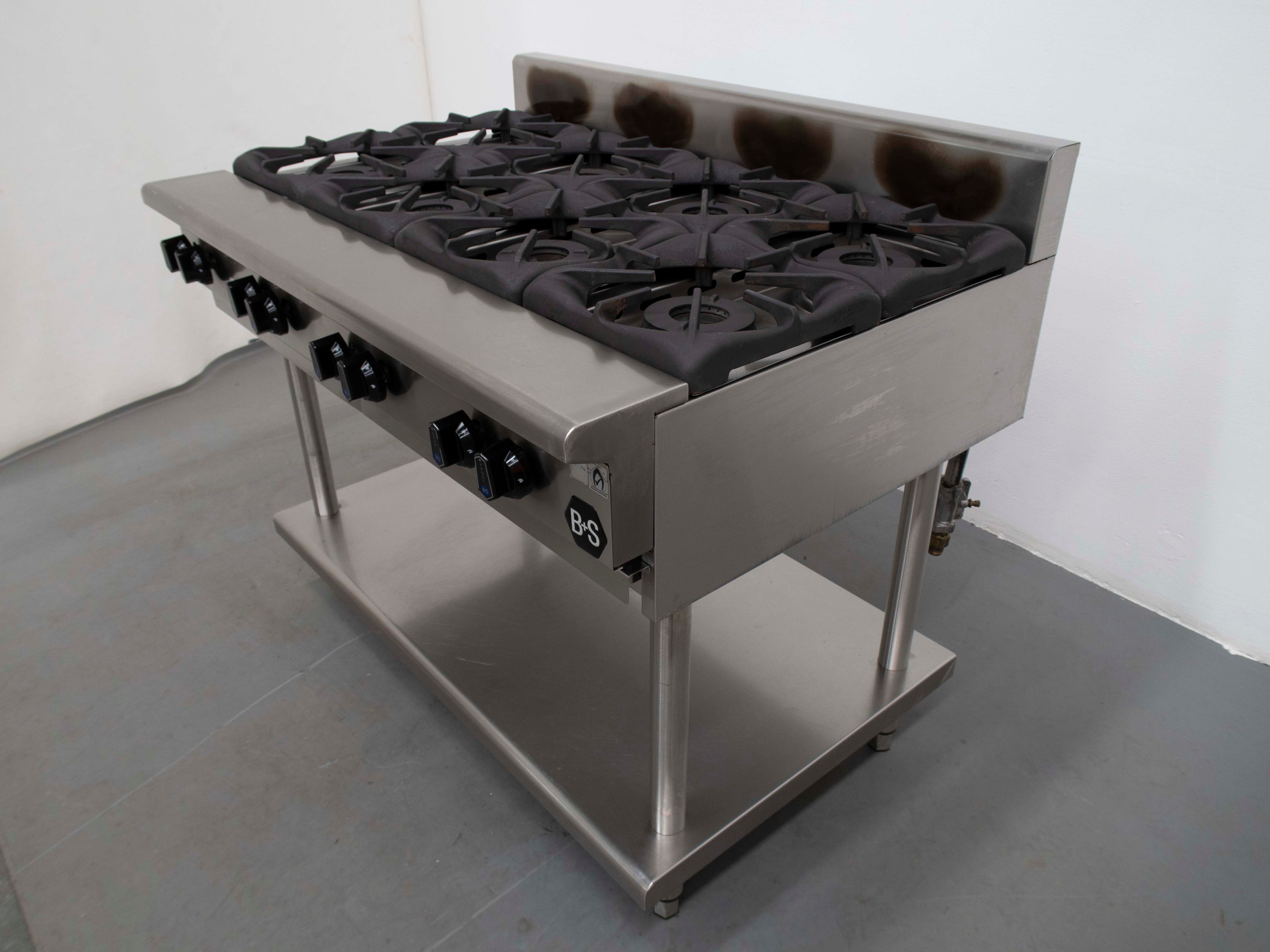 B+S Black 8 Burner Cooktop