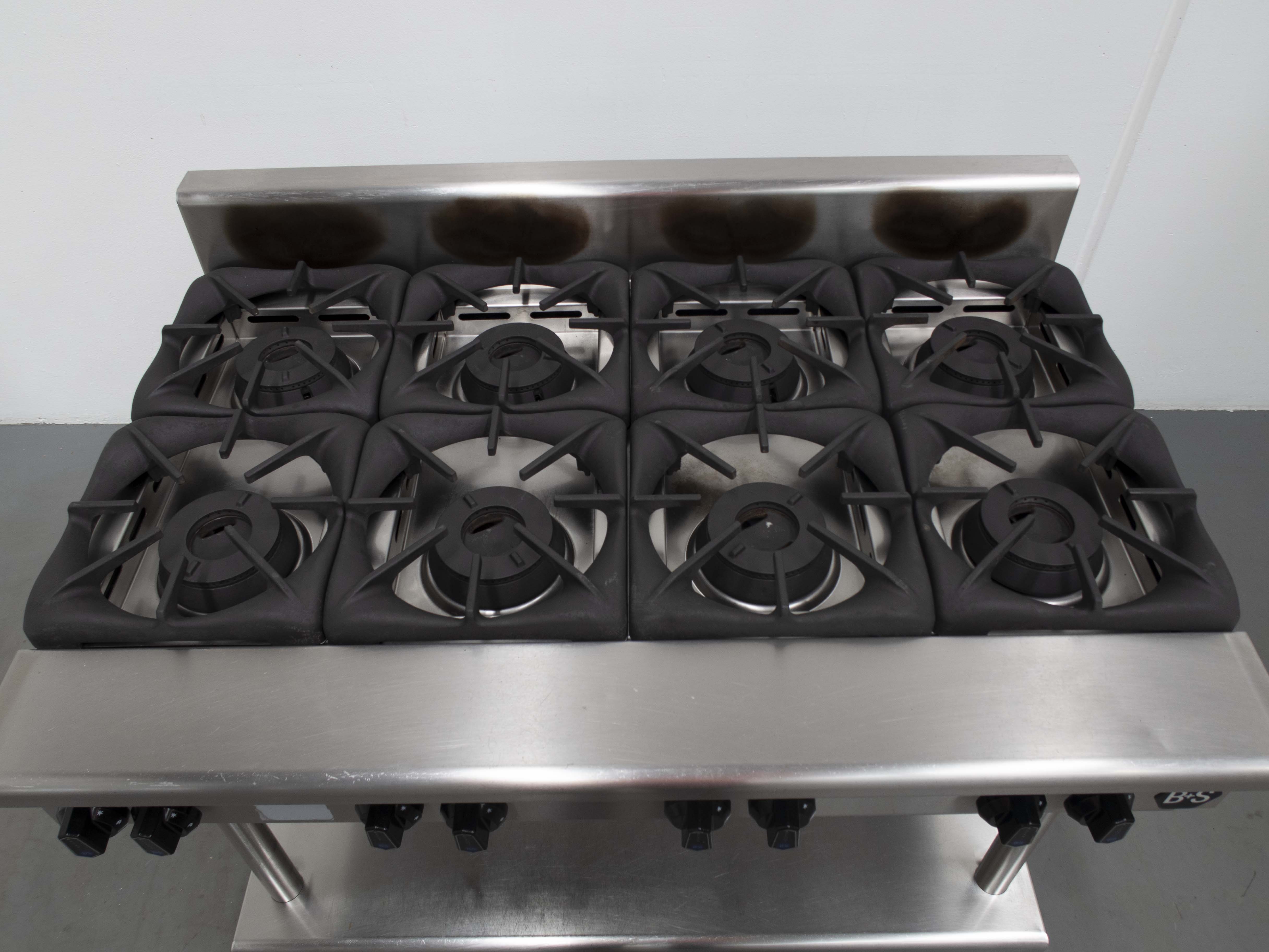 B+S Black 8 Burner Cooktop