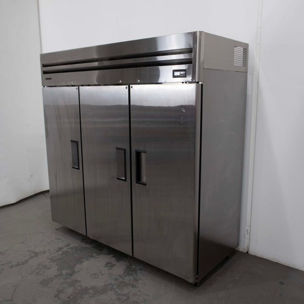 Skipio SFT65-3(6) Upright Freezer