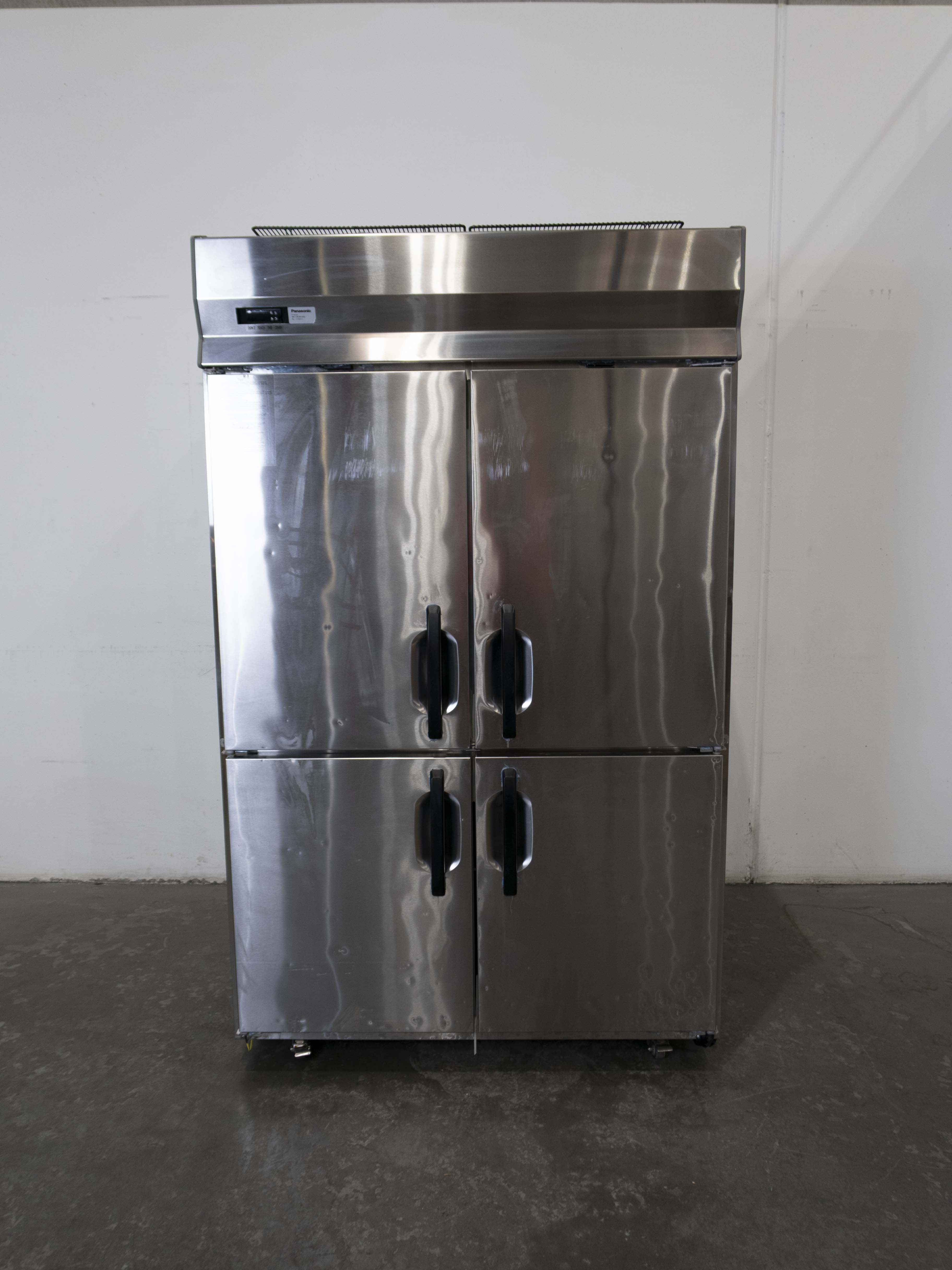 Panasonic SRF-1281HP Upright Freezer